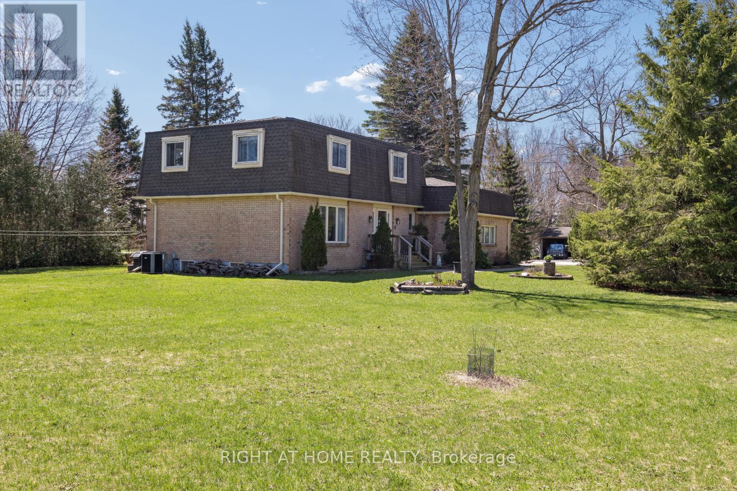 121 Robmar Crescent Kawartha Lakes Ontario Canada Sale residential Marilyn Almeida Right at Home Port Perry Branch