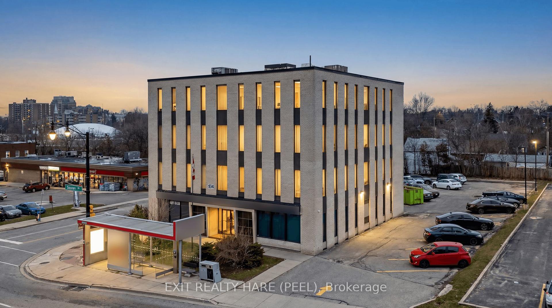 134 Queen Street E Brampton Ontario Canada Sale commercial Stephen Dignum EXIT REALTY HARE (PEEL)