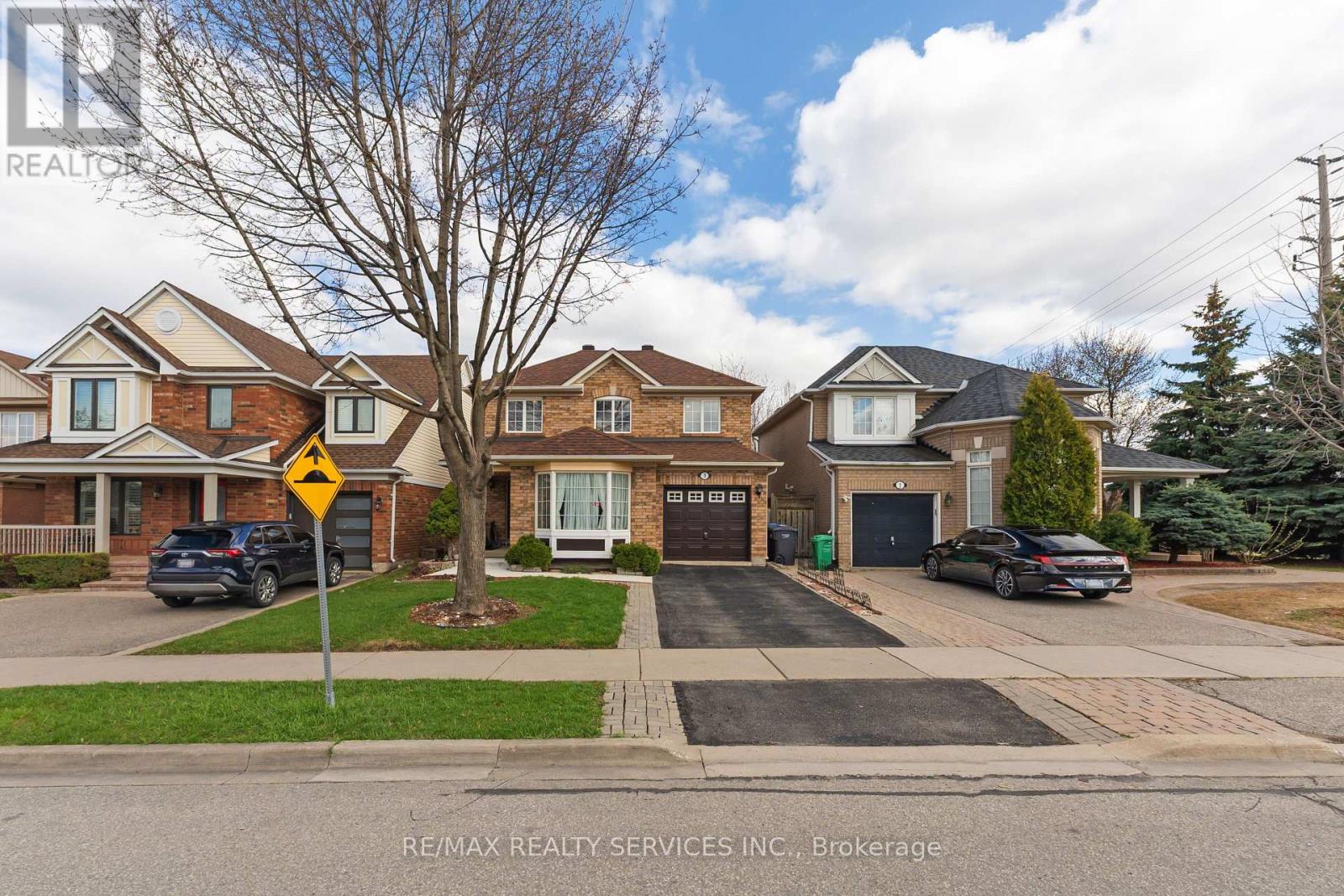 3 Springhurst Avenue Brampton Ontario Canada Sale residential LARRY PERSAUD RE/MAX Realty Services Inc., Brokerage*