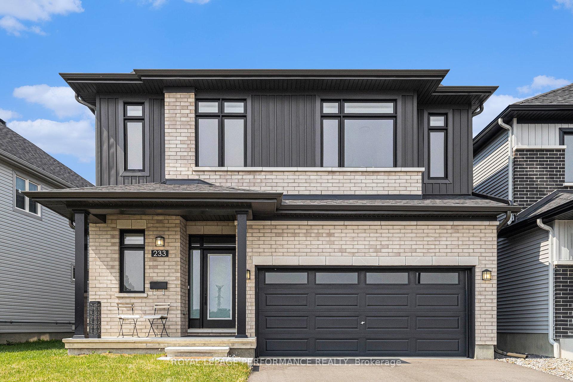 233 Beaugency Street Ottawa Ontario Canada Sale residential Henga Nayeri Right at Home Realty, Brokerage*