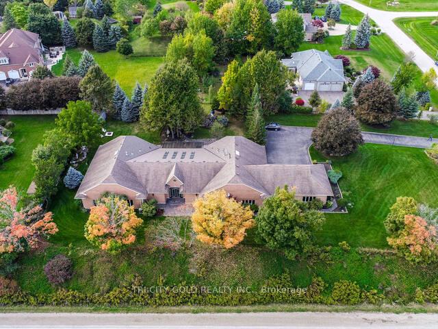 16 OCHS Drive Puslinch Ontario Canada Sale residential   TRI-CITY GOLD REALTY INC