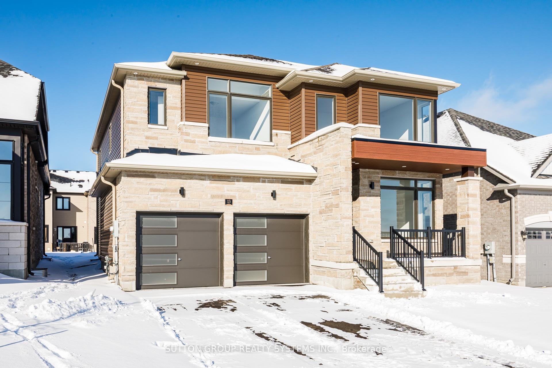 13 Sun Valley Avenue Wasaga Beach Ontario Canada Sale residential Roopali Rajpal Sutton Group Realty Systems Inc, Brokerage *