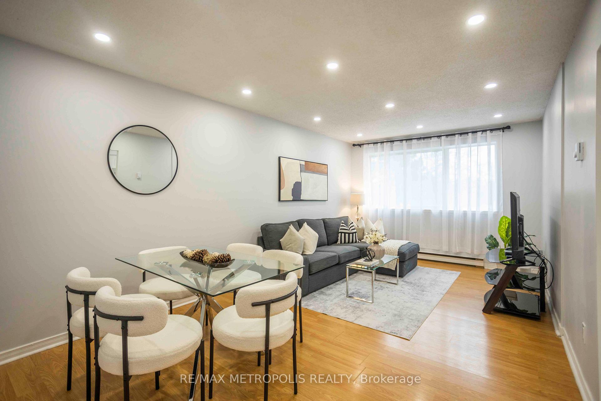 189 - 2170 Bromsgrove Road Mississauga Ontario Canada Sale residential Dushan Nithiyanantham RE/MAX Metropolis Realty Brokerage*