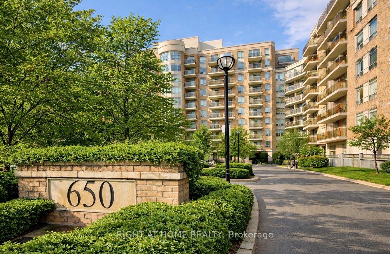 622 - 650 Lawrence Avenue W Toronto Ontario Canada Sale residential Charles Dow Right at Home Realty, Brokerage*