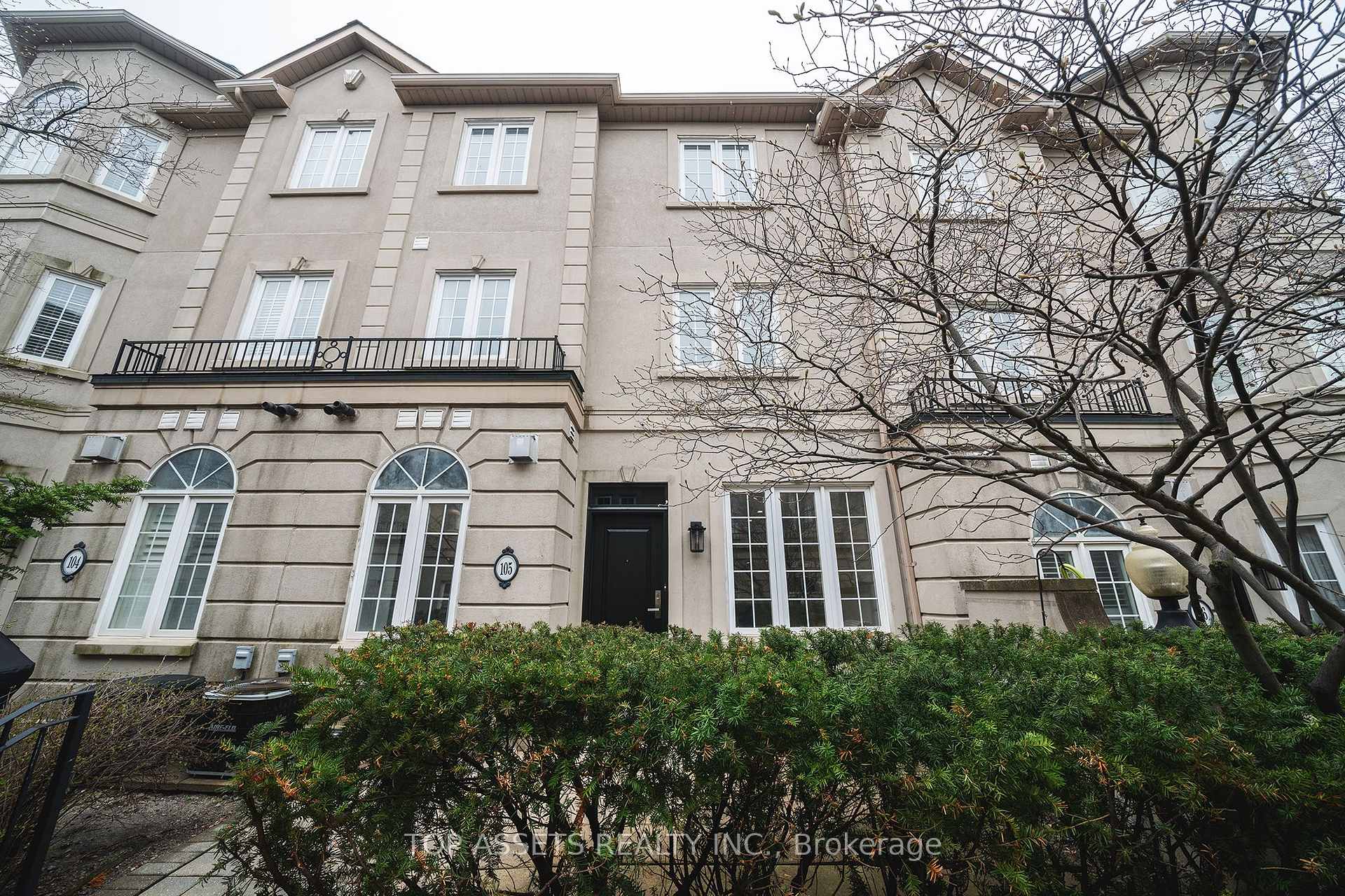 105 - 11 Everson Drive Toronto Ontario Canada Sale residential MNG Team HomeLife/ROMANO Realty Ltd., Brokerage