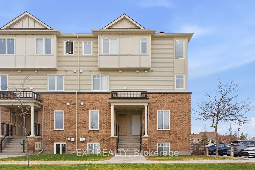 32 - 2621 Longfields Drive Ottawa Ontario Canada Sale residential Darren Villeneuve SOLID ROCK REALTY Brokerage*