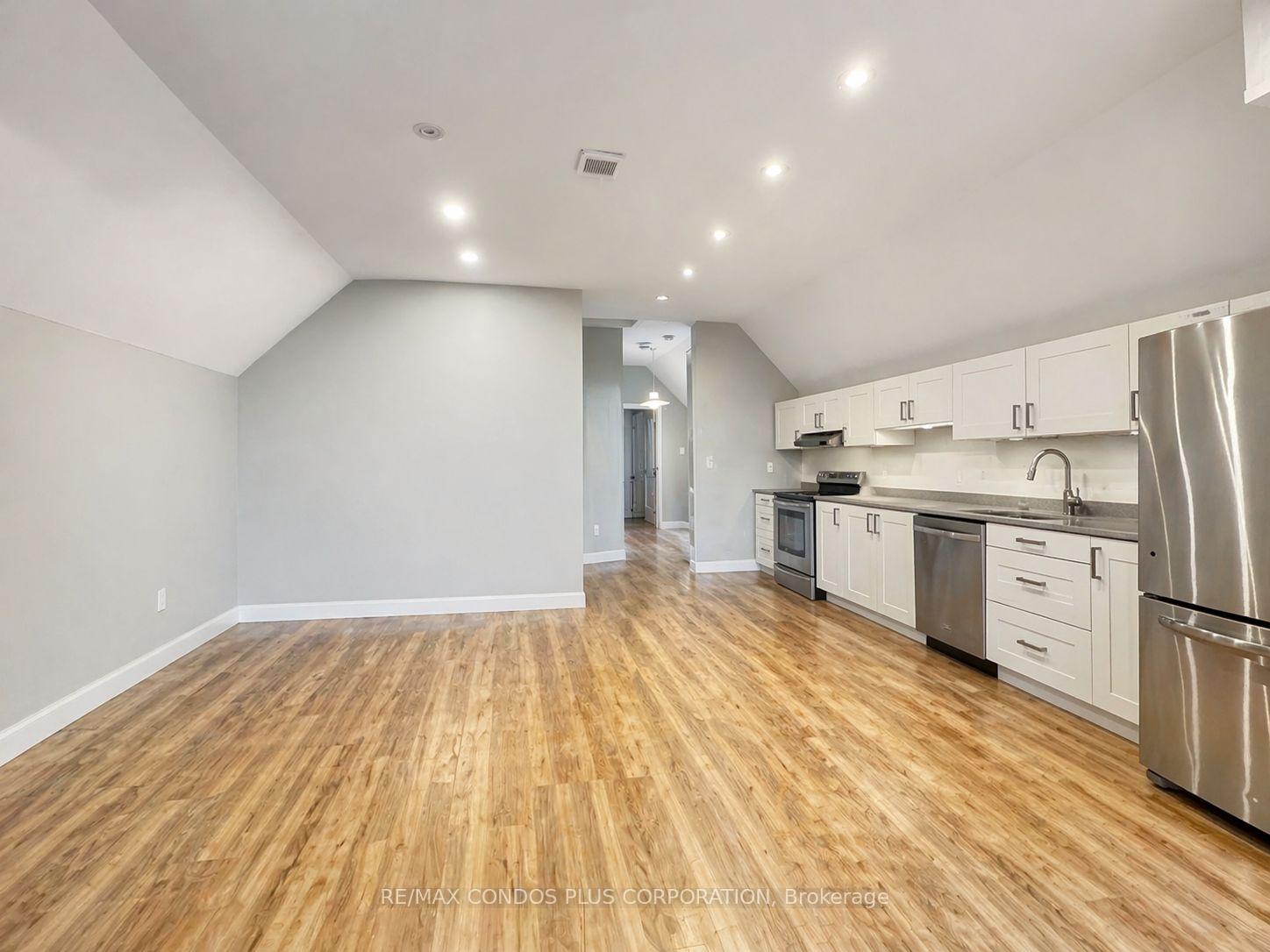 869 Beach Boulevard Hamilton Ontario Canada Rent residential Sonia Martinho, ABR, SRS RE/MAX Condos Plus Corporation, Brokerage