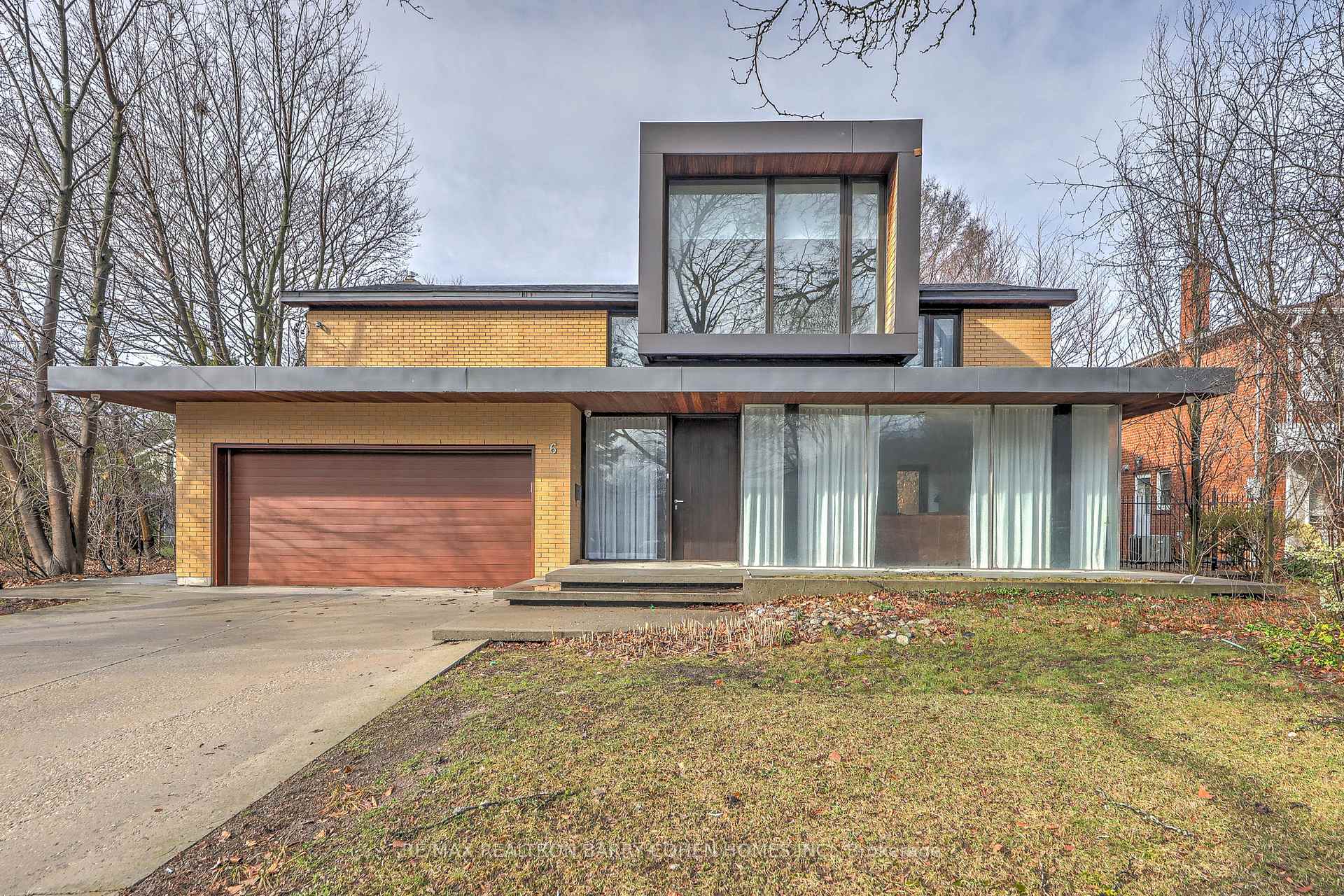 6 Bannatyne Drive Toronto Ontario Canada Sale residential MNG Team HomeLife/ROMANO Realty Ltd., Brokerage