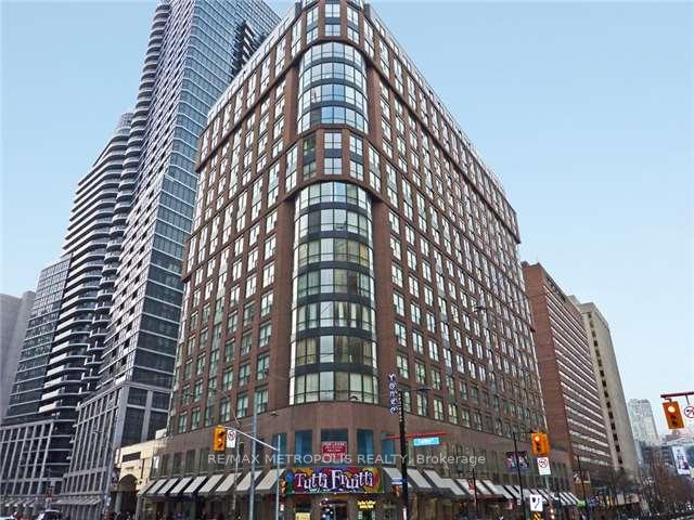 816 - 7 Carlton Street Toronto Ontario Canada Rent residential Dushan Nithiyanantham RE/MAX Metropolis Realty Brokerage*