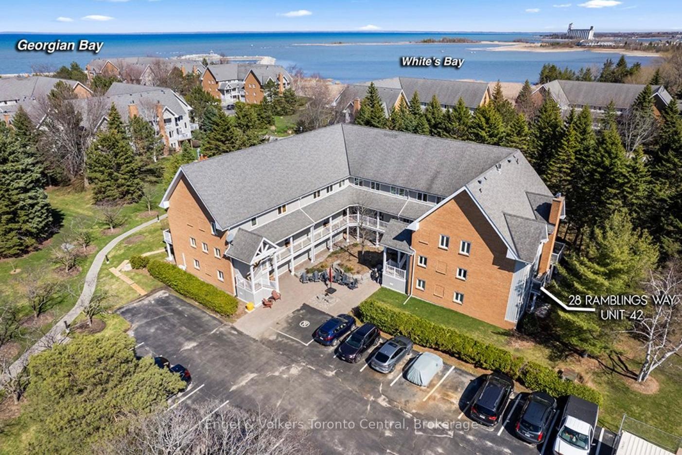 42 - 28 Ramblings Way Collingwood Ontario Canada Sale residential   The Picot Team - Chestnut Park Real Estate Brokerage