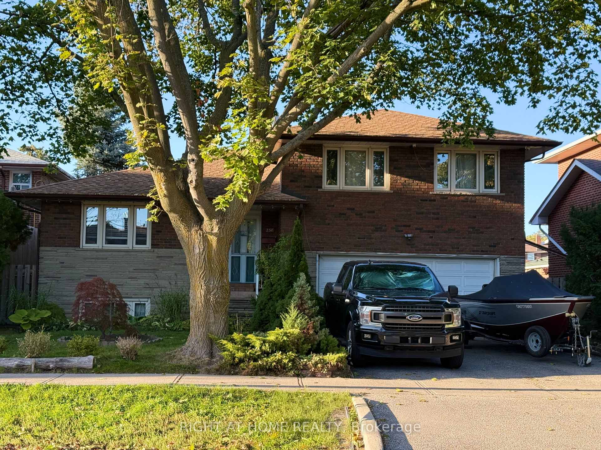 258 La Rose Avenue Toronto Ontario Canada Sale residential Paul Mazzei VestCore Realty Corp., Brokerage