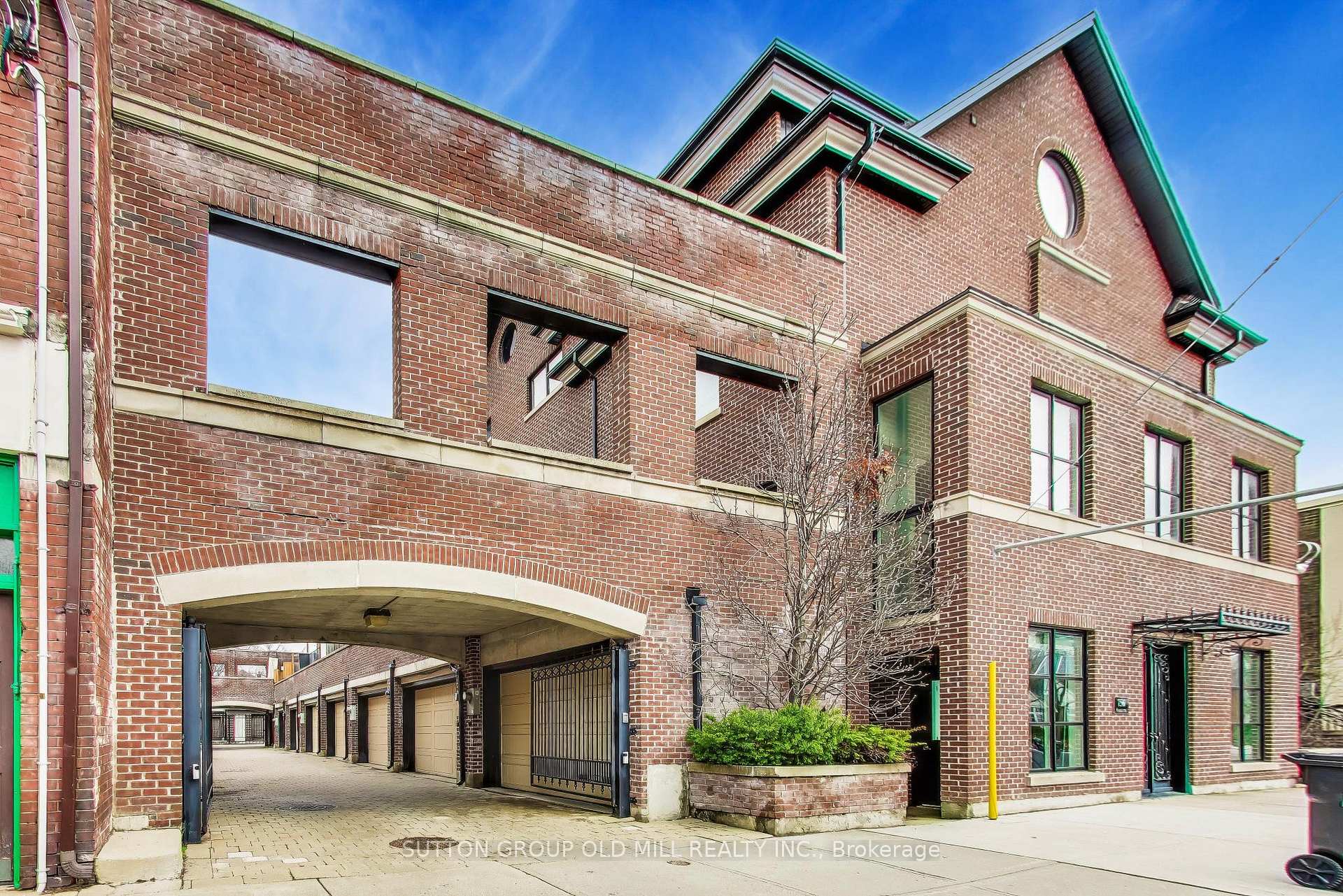 756 Annette Street Toronto Ontario Canada Sale residential MNG Team HomeLife/ROMANO Realty Ltd., Brokerage