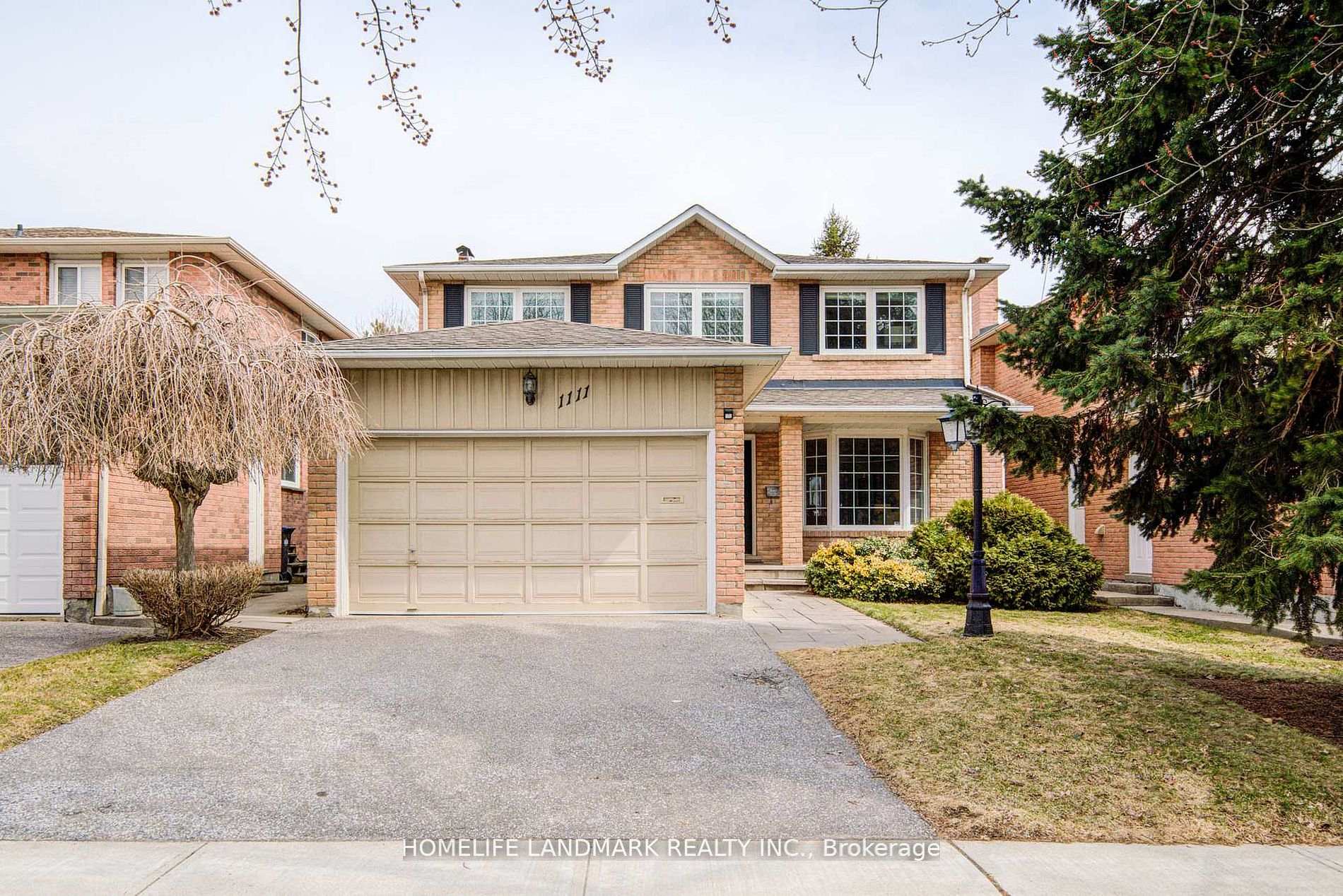 1111 Deer Run Mississauga Ontario Canada Sale residential Hassan Shahid Right at Home Realty, Brokerage*