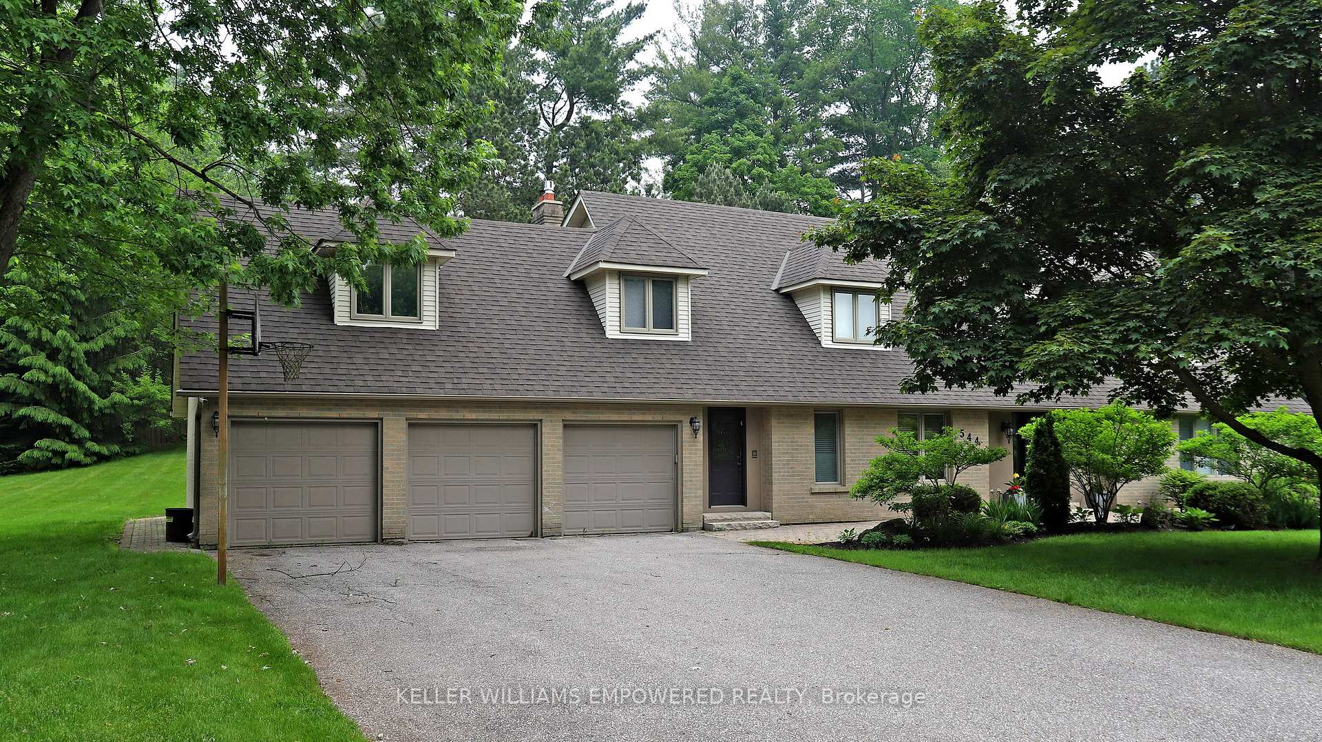 544 Woodland Acres Crescent Vaughan Ontario Canada Sale residential Millennium Group Right at Home Realty, Brokerage*