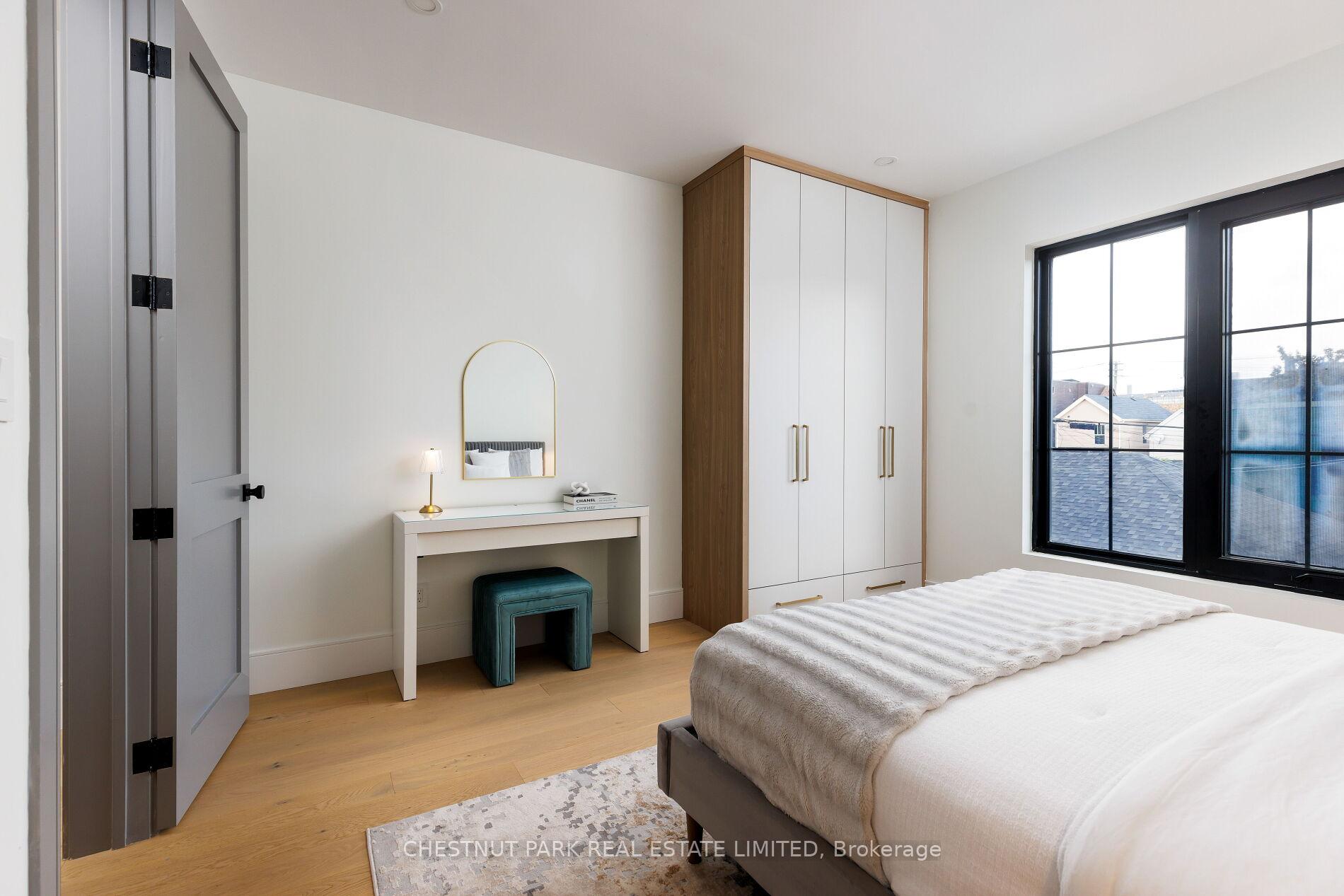 5 Bedroom Single Family Home/House's Image 34
