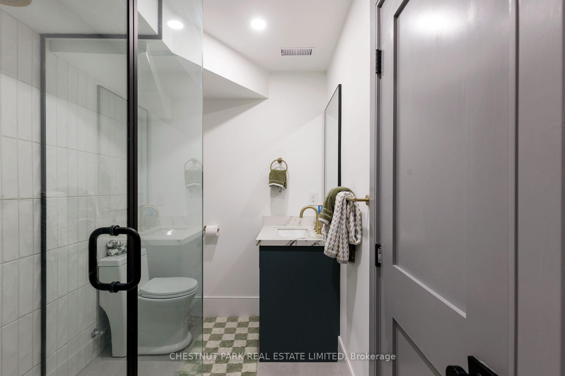 5 Bedroom Single Family Home/House's Image 46