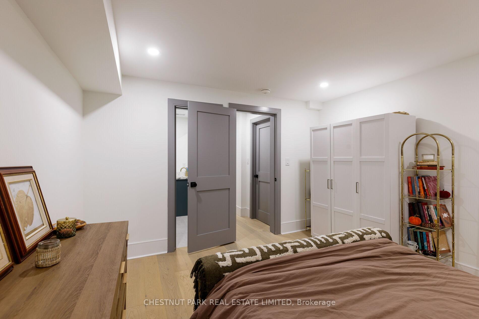 5 Bedroom Single Family Home/House's Image 45