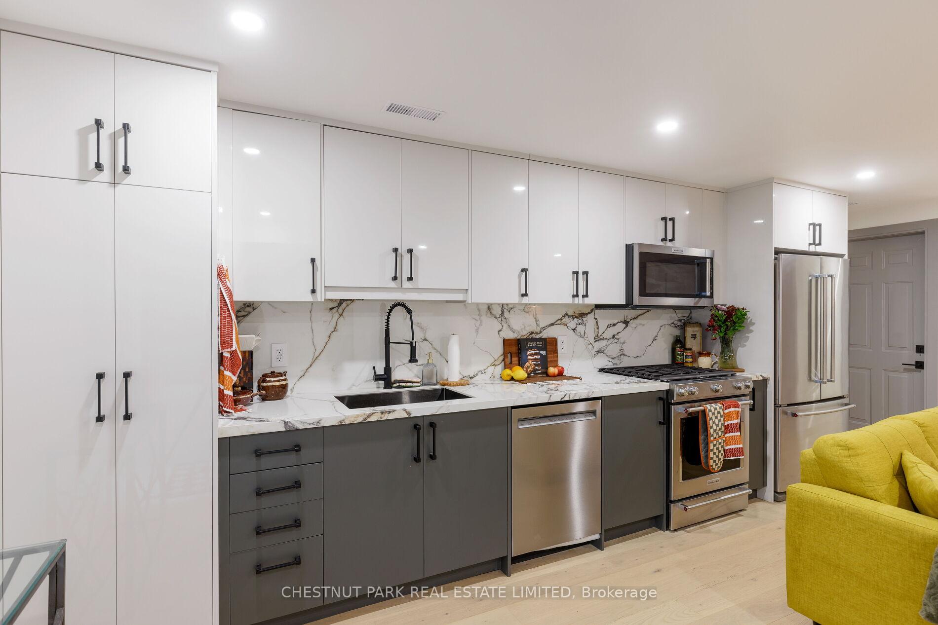 5 Bedroom Single Family Home/House's Image 43