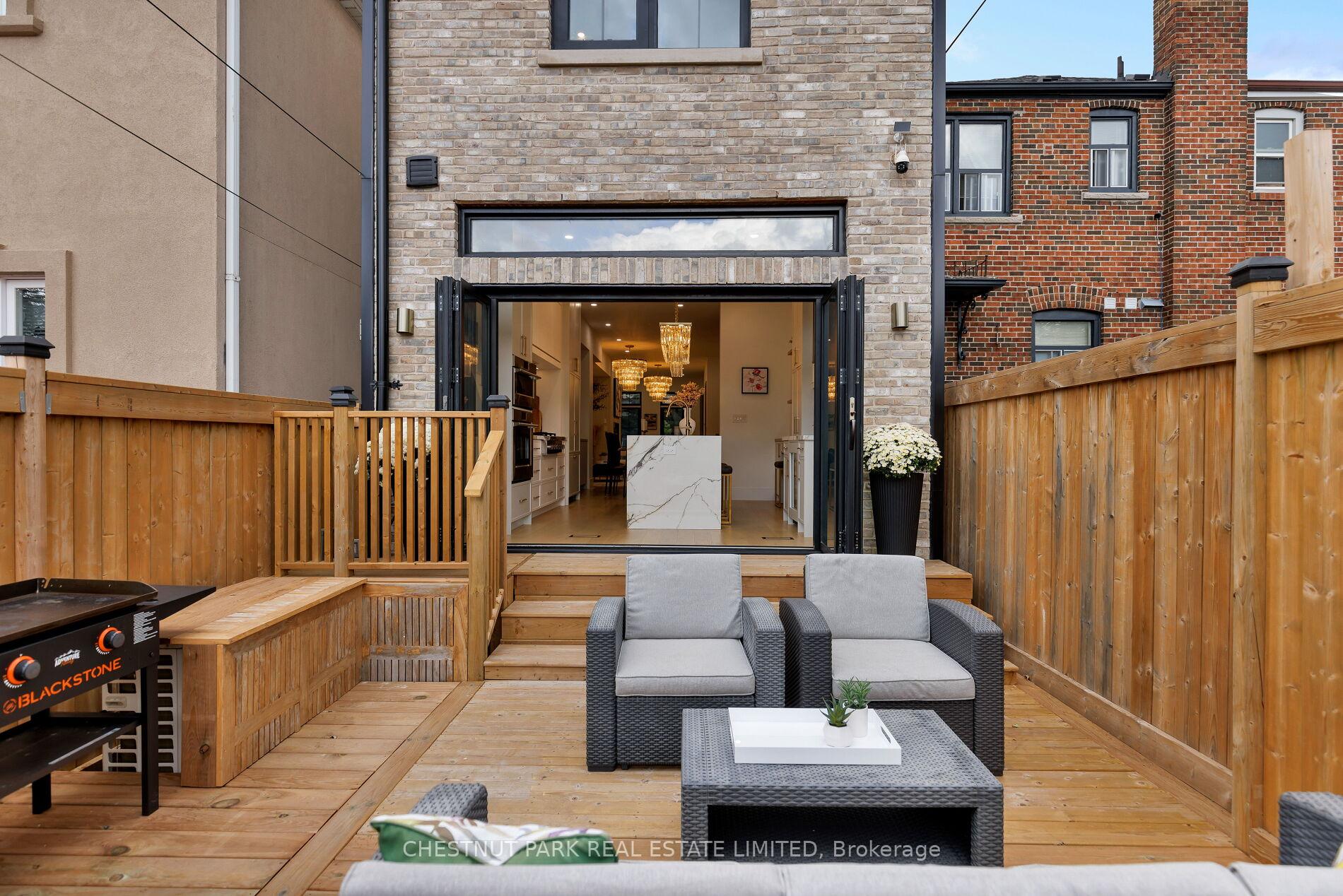 5 Bedroom Single Family Home/House's Image 37