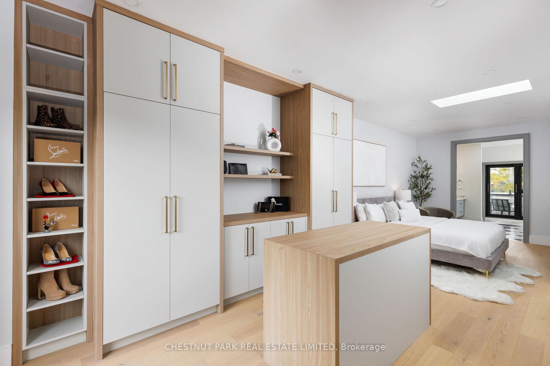 5 Bedroom Single Family Home/House's Image 17