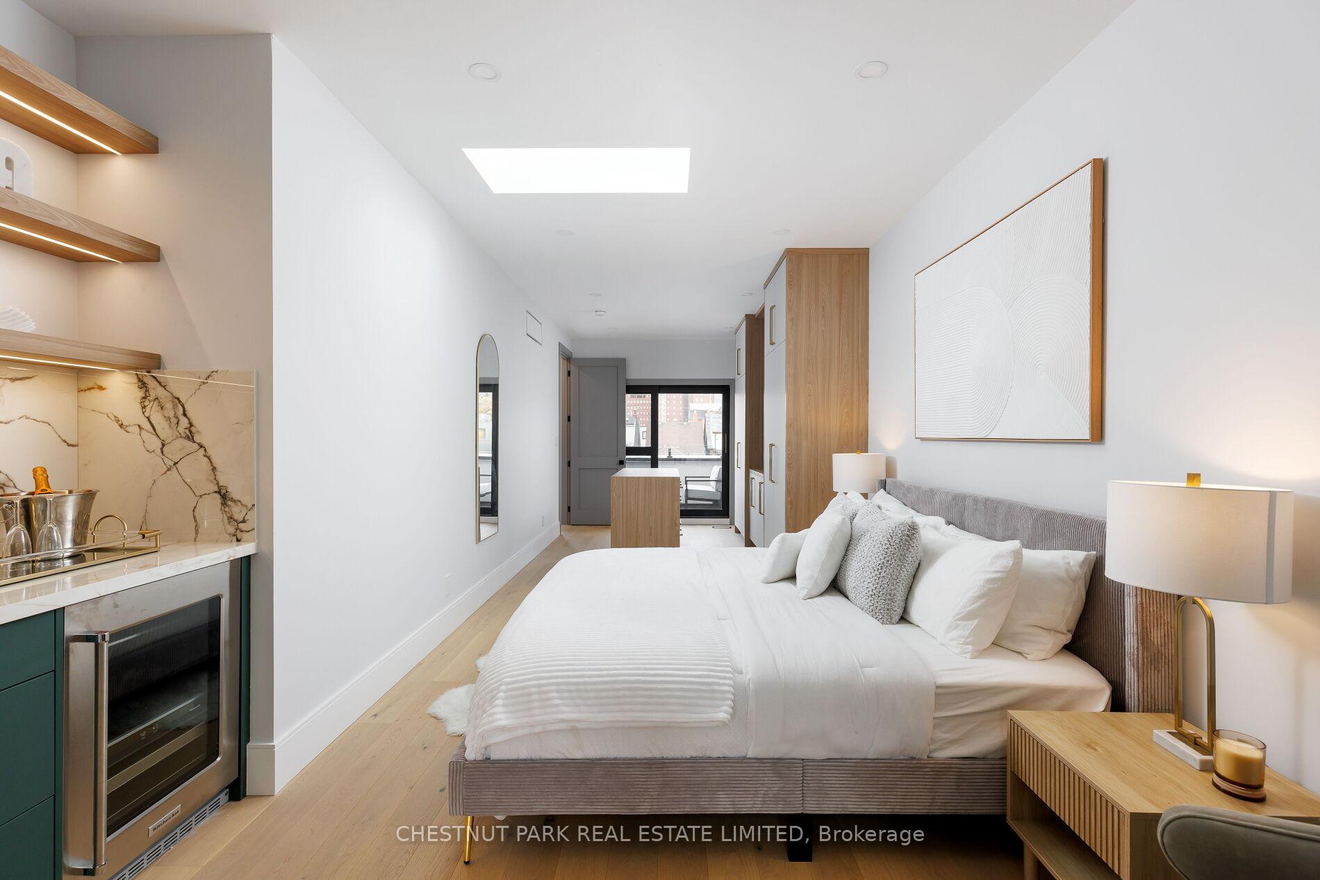 5 Bedroom Single Family Home/House's Image 26