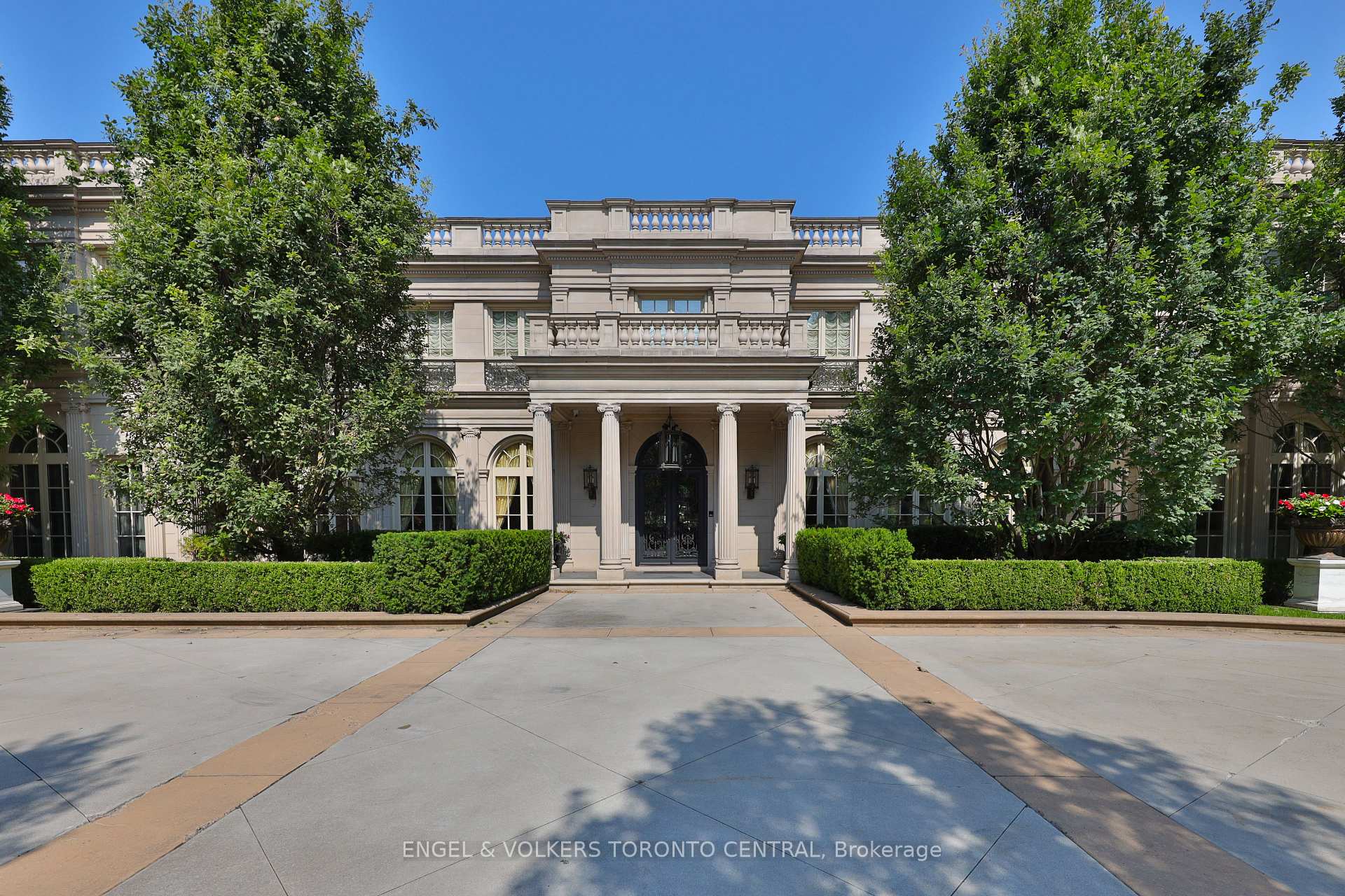 489 Lakeshore Road E Oakville Ontario Canada Sale residential Sturino Team Sutton Group-Summit Realty Inc., Brokerage*