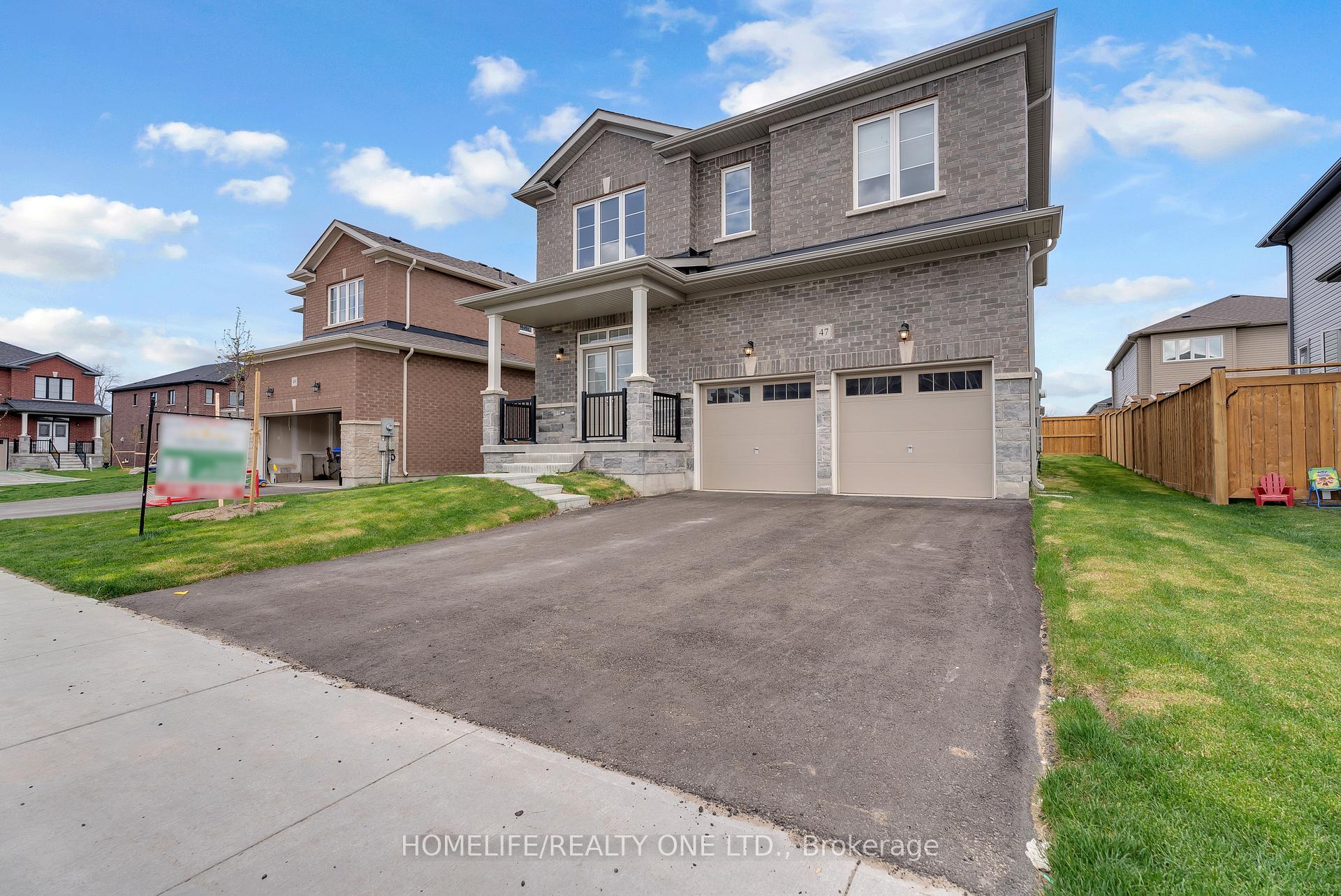 47 Autumn Drive Wasaga Beach Ontario Canada Sale residential Tashi Nangsetsang HomeLife/Realty One Ltd., Brokerage