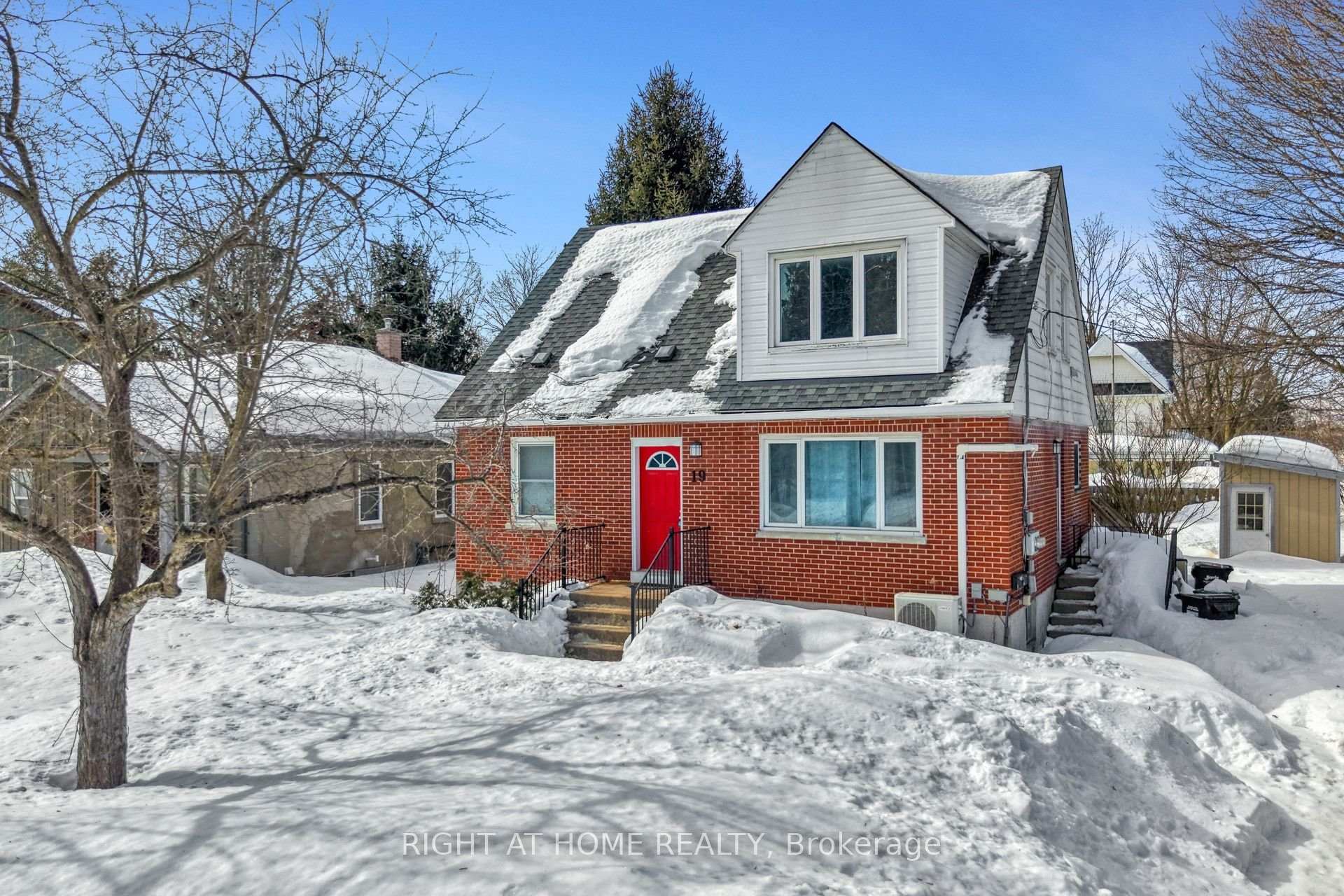 19 Alfred Street W Barrie Ontario Canada Sale residential Nabil Killu Right at Home Realty, Brokerage*