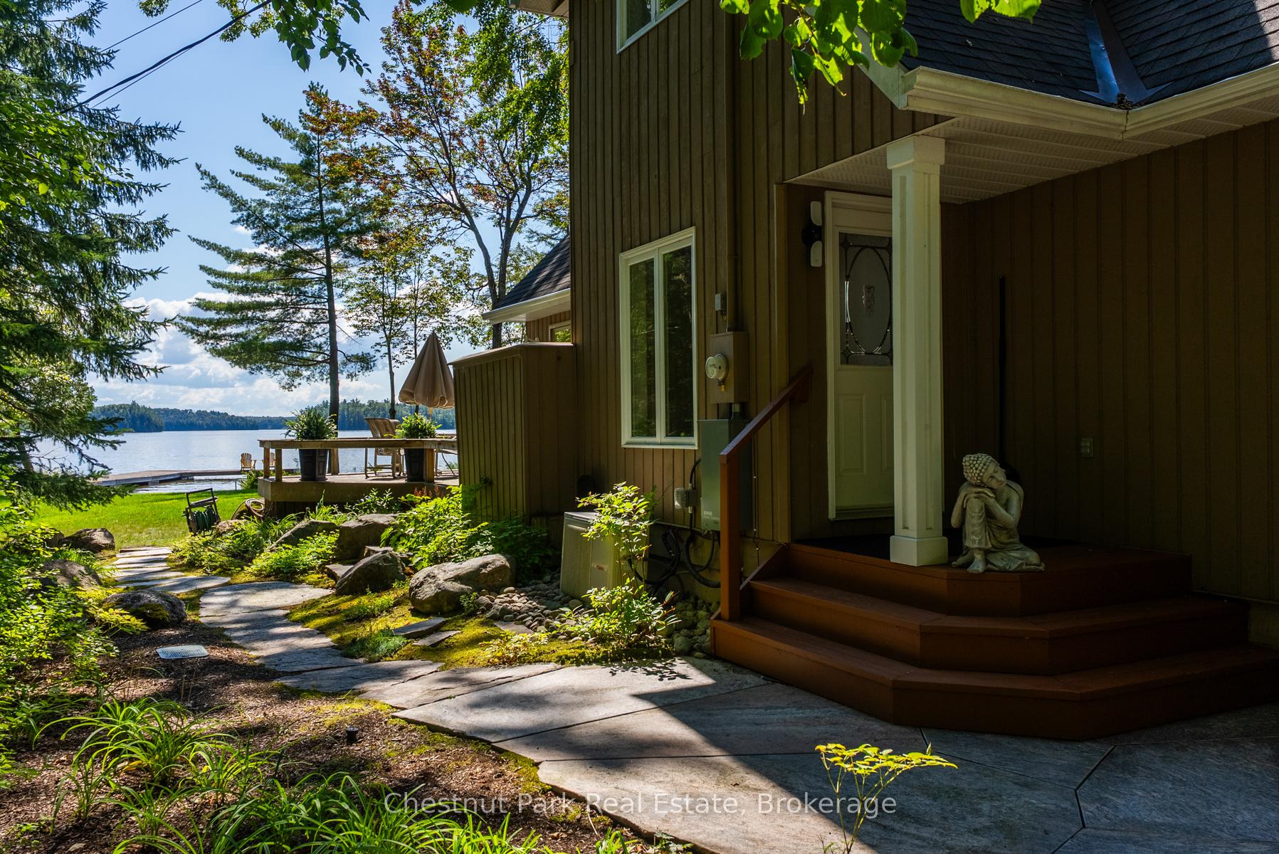 5 Bedroom Single Family Home/House's Image 32