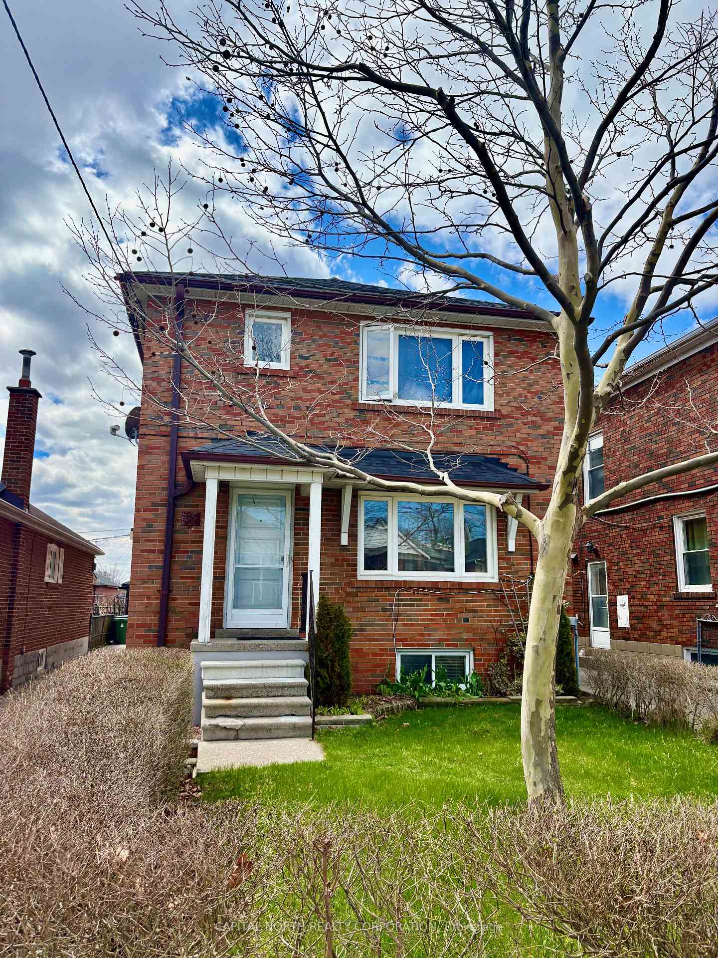 62 Richardson Avenue Toronto Ontario Canada Rent residential   HomeLife/ROMANO Realty Ltd., Brokerage