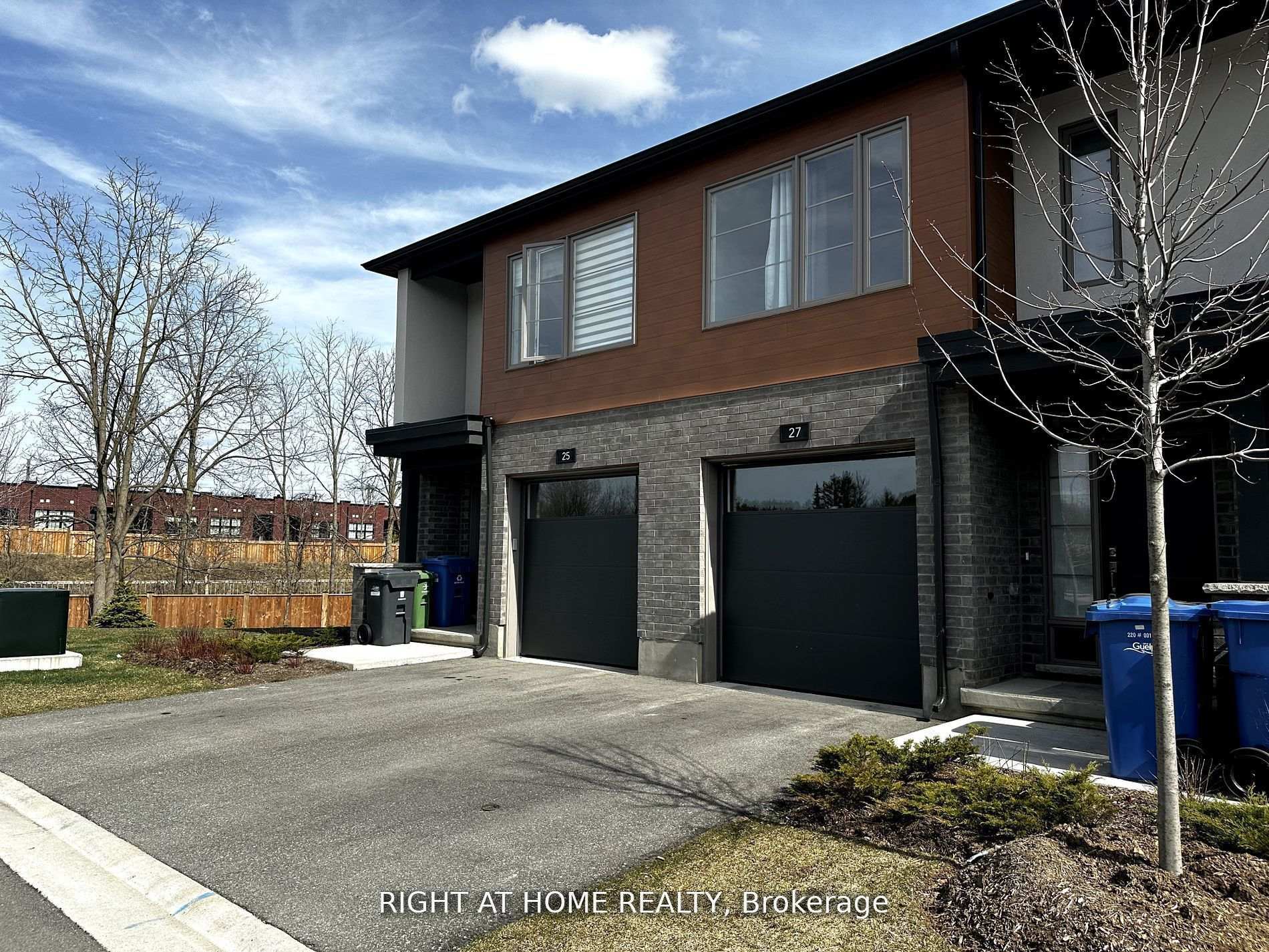 27 Steele Cres Street Guelph Ontario Canada Rent residential Tetyana Kmets Right at Home Realty, Brokerage*