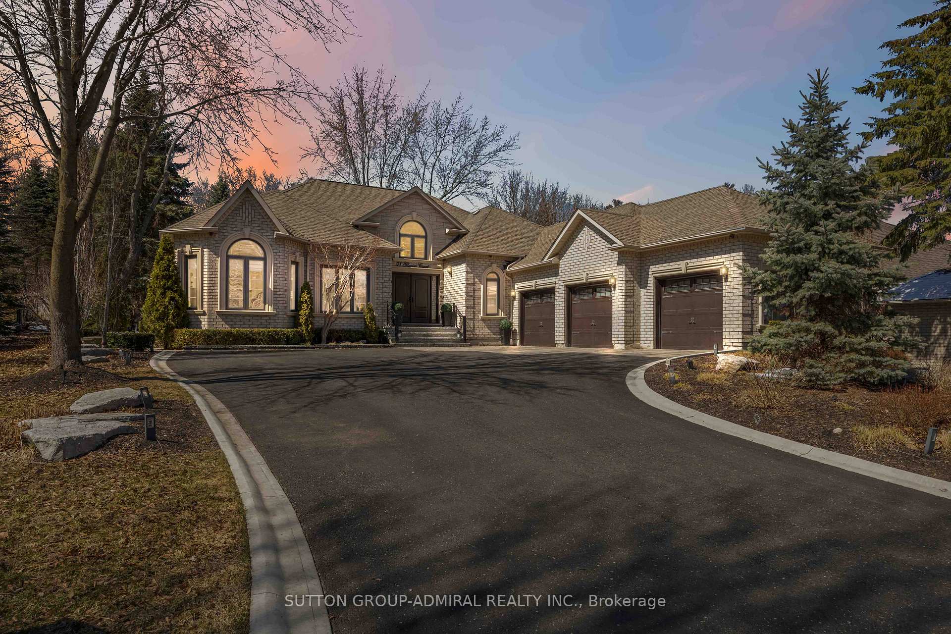 71 Glacier Court Vaughan Ontario Canada Sale residential Danielle Levy Sutton Group-Admiral Realty Inc., Brokerage *