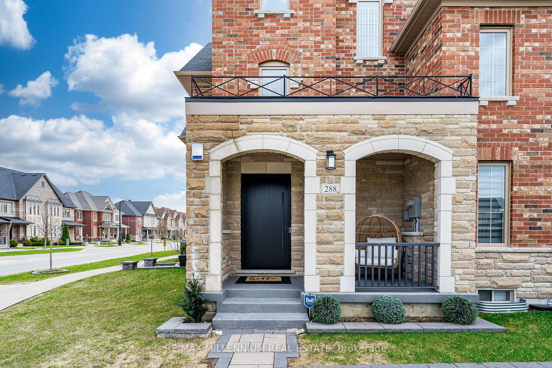 288 Barons Street Vaughan Ontario Canada Sale residential BASHIR & NADIA AHMED RE/MAX Millennium Real Estate, Brokerage*