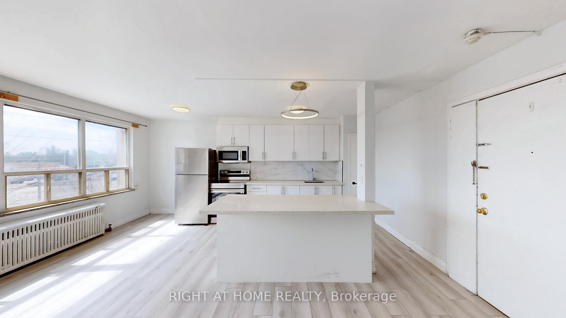 314 - 896 Eglinton Avenue E Toronto Ontario Canada Rent residential   HomeLife/ROMANO Realty Ltd., Brokerage