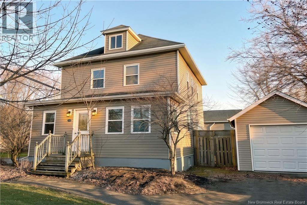 114 Pleasant Street Moncton New Brunswick Canada Sale residential Jocelyne LeBlanc RE/MAX AVANTE