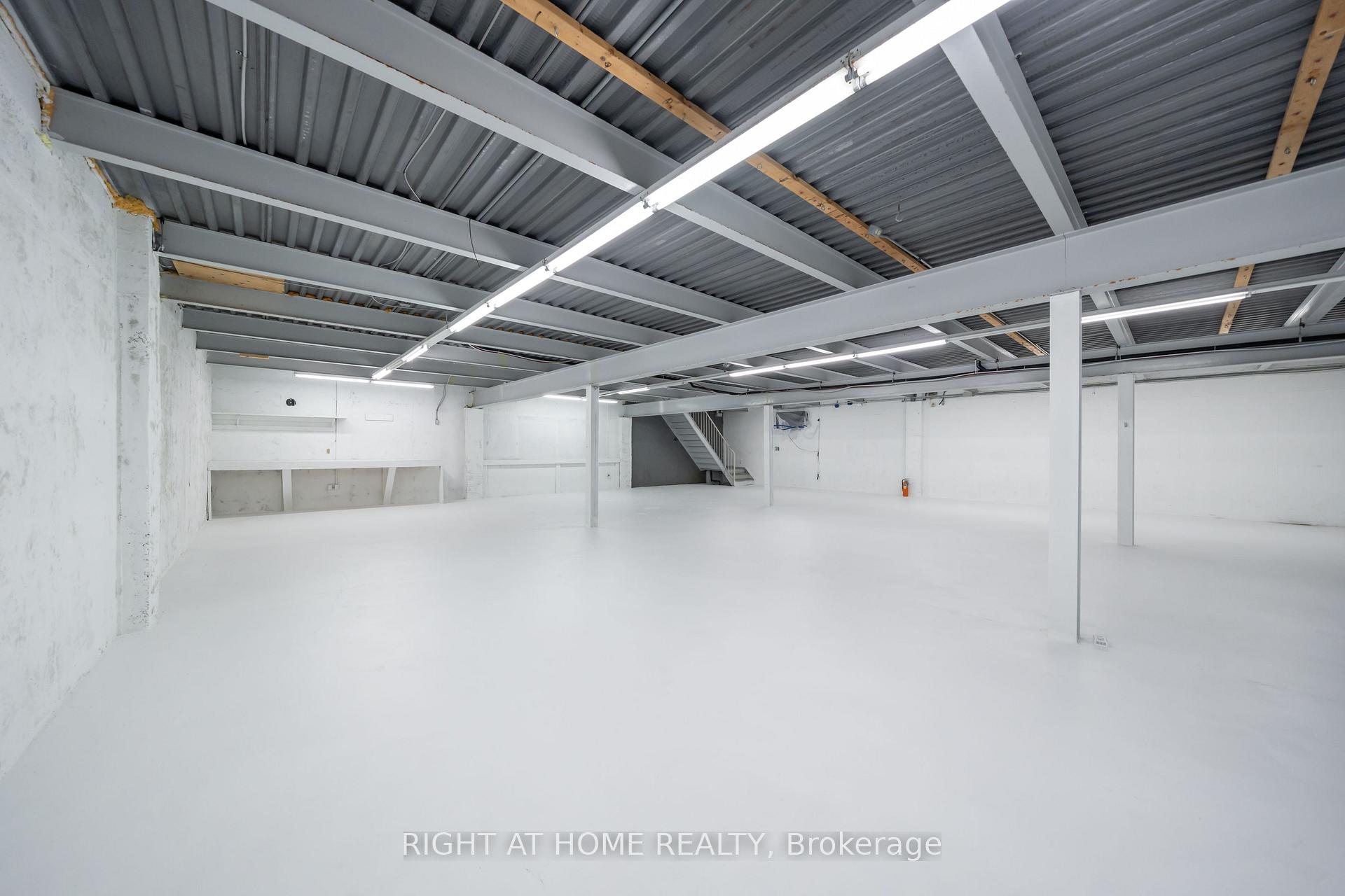 8270 Highway #20 Highway #20 Grimsby Ontario Canada Lease commercial Max Shokouhi Right at Home Realty, Brokerage*