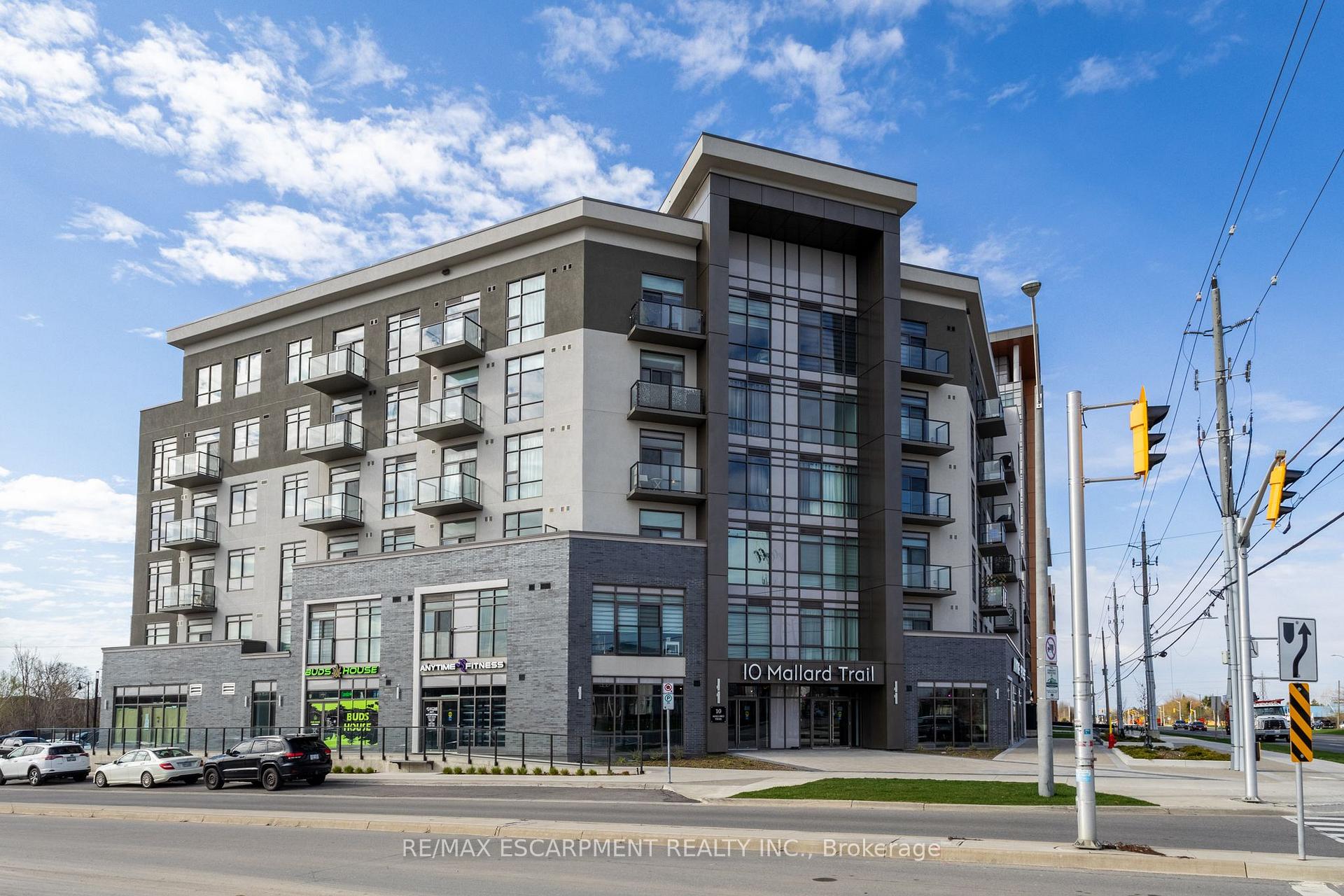 438 - 10 Mallard Trail Hamilton Ontario Canada Sale residential Yama Saighani Kingsway Real Estate, Brokerage