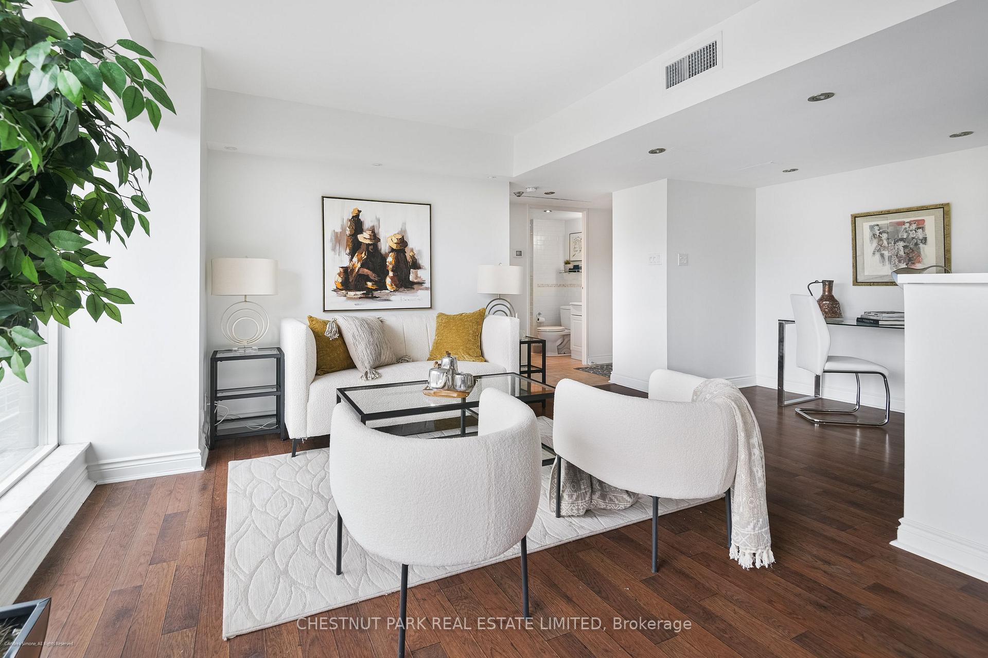 2 Bedroom Apartment/Flat's Image 11