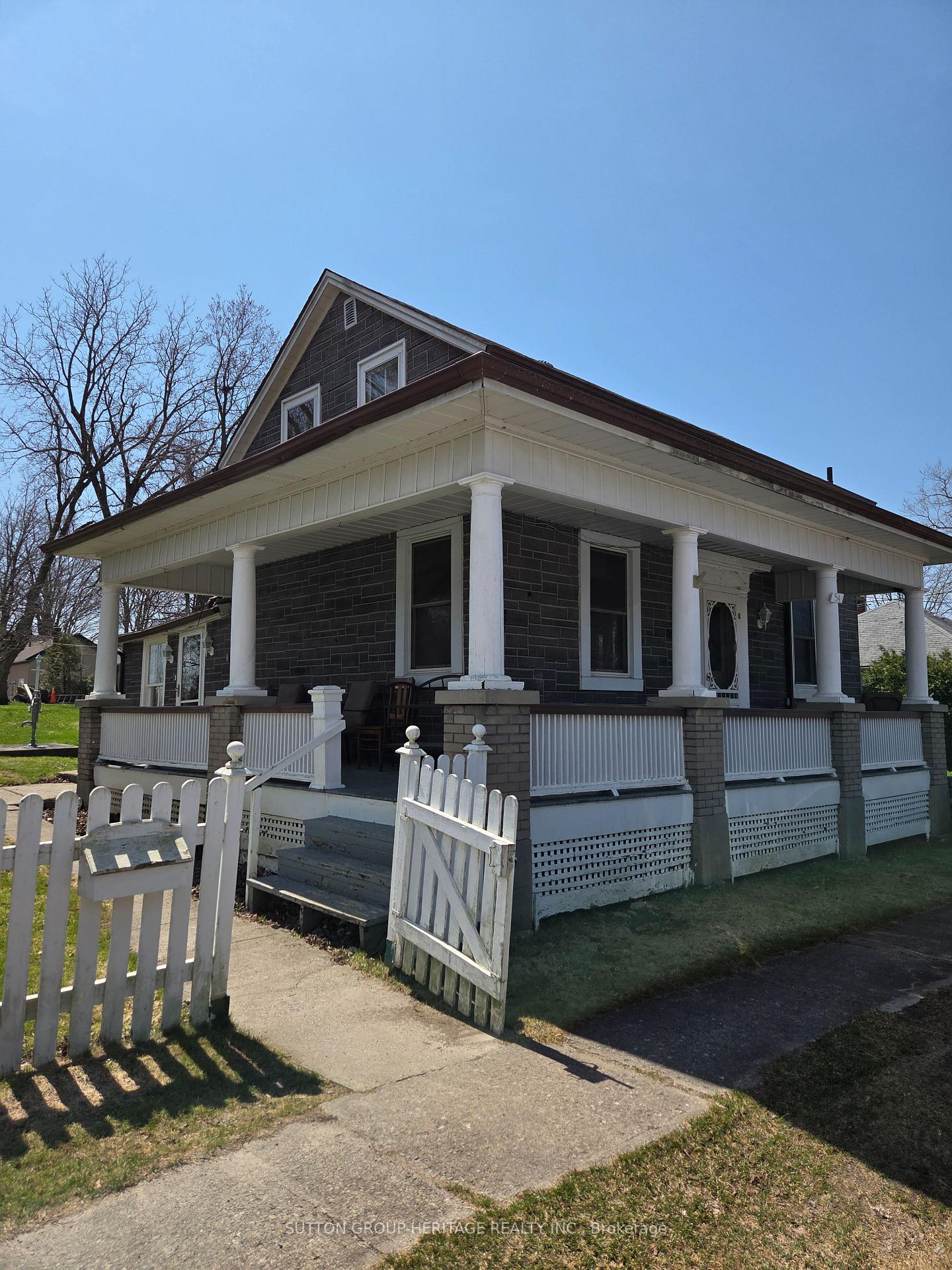 54 Munro Street Brock Ontario Canada Sale residential Mounir  Saghie SUTTON GROUP-HERITAGE REALTY INC., Brokerage*