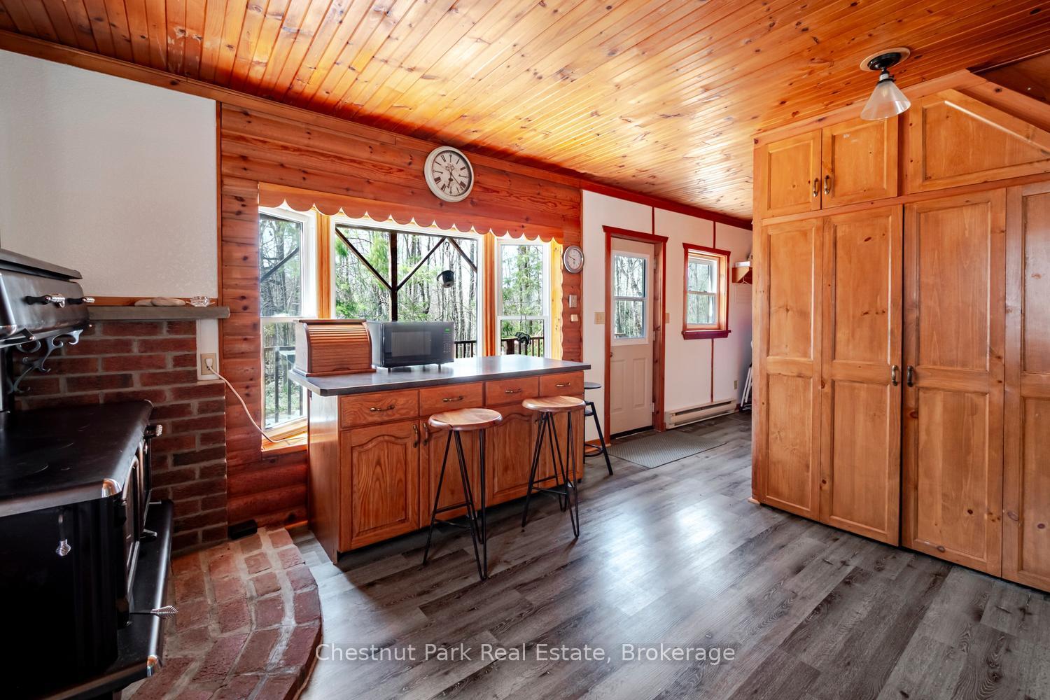 3 Bedroom Single Family Home/House's Image 11