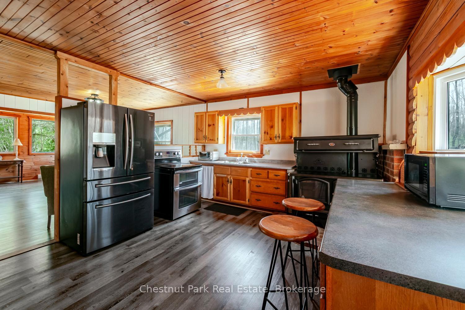 3 Bedroom Single Family Home/House's Image 10