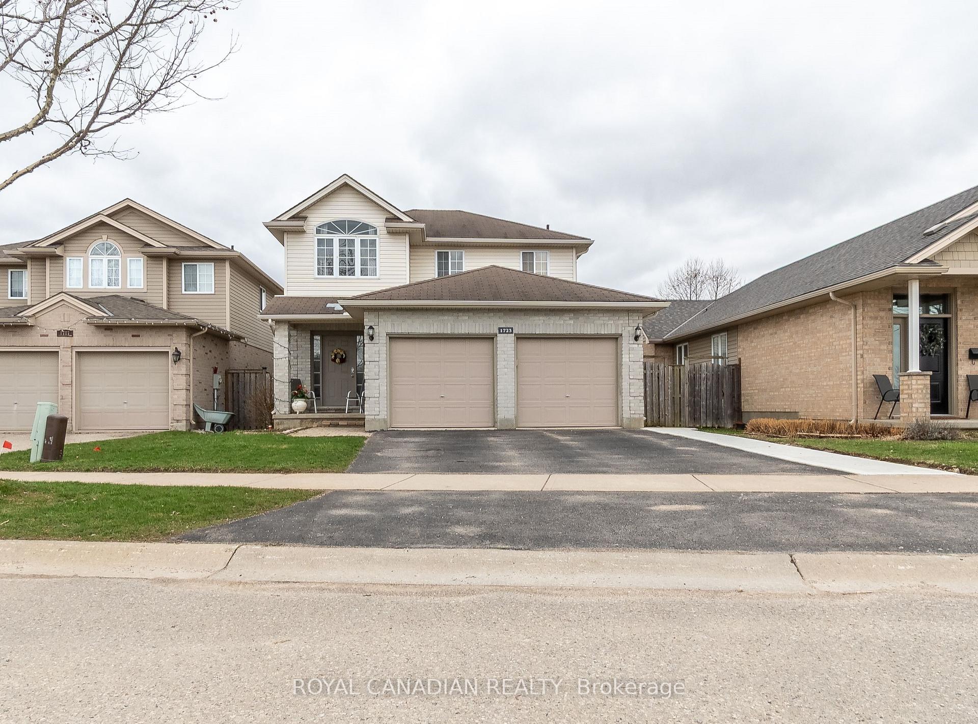 1723 Stackhouse Avenue London North Ontario Canada Sale residential Naveen Vadlamudi ROYAL CANADIAN REALTY, BROKERAGE*