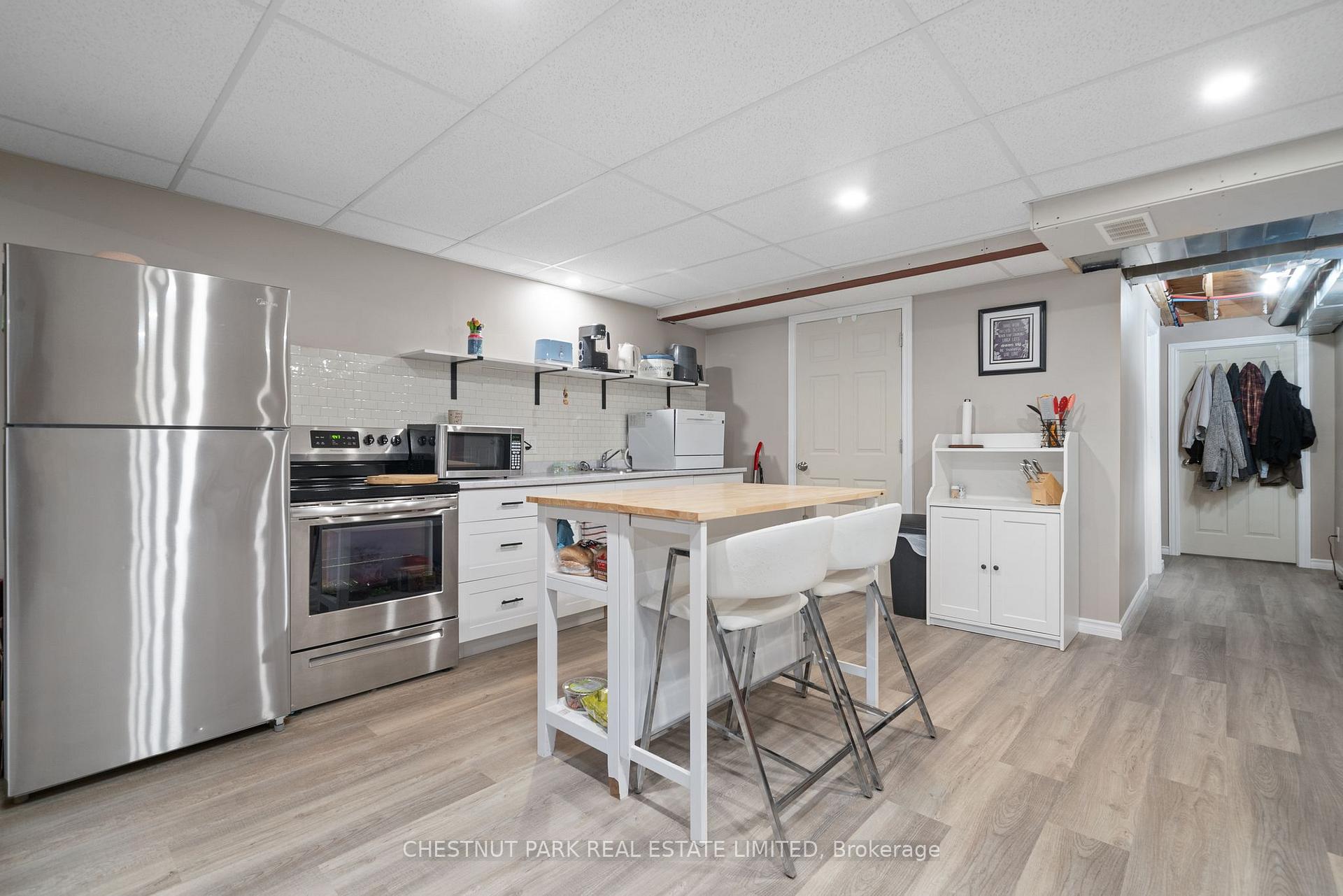 2 Bedroom Apartment/Flat's Image 32