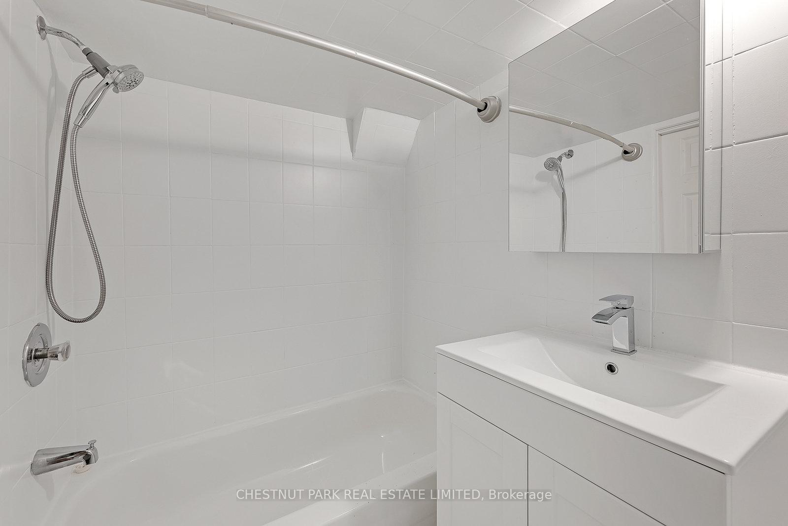 3 Bedroom Single Family Home/House's Image 18