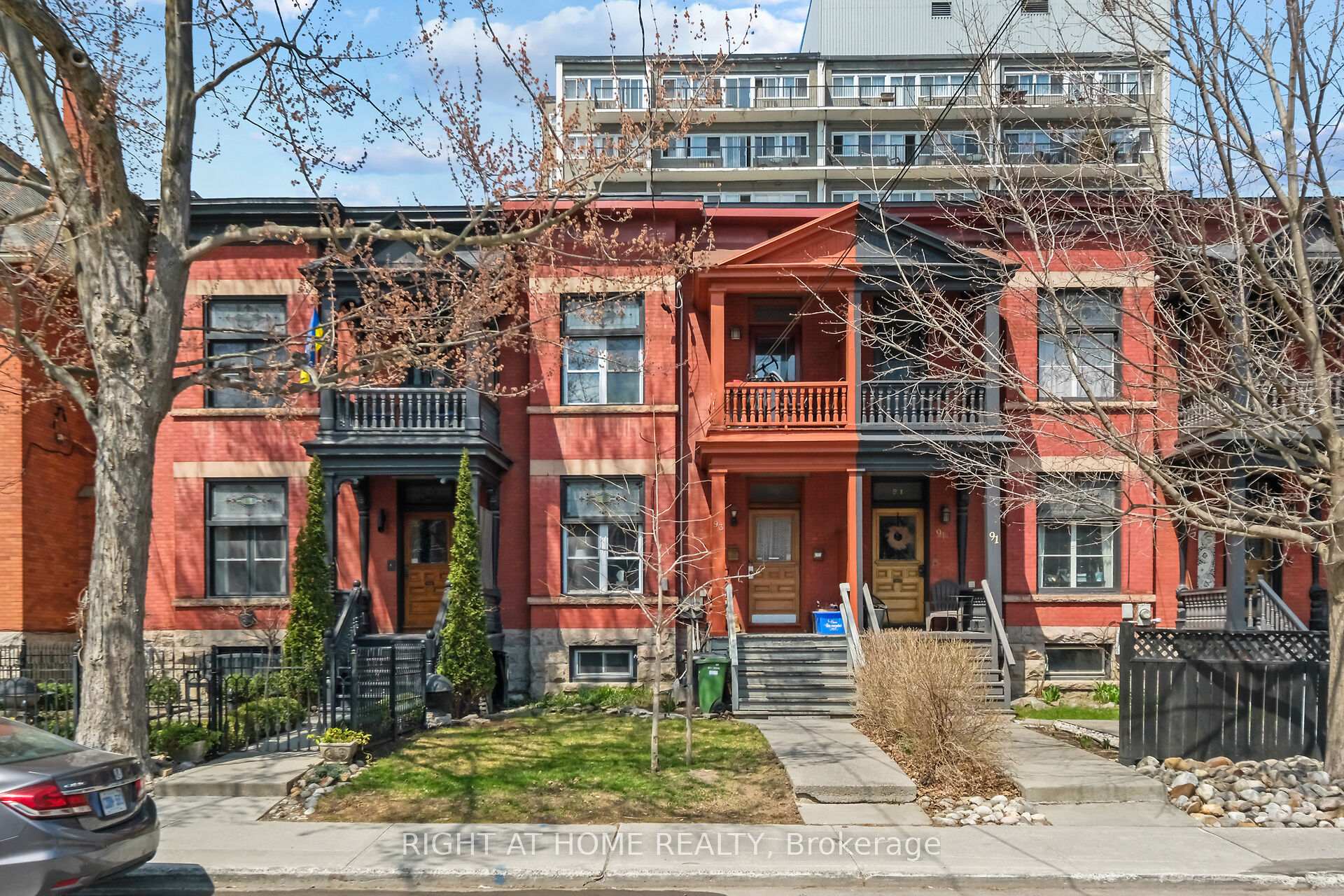 93 Gilmour Street Ottawa Ontario Canada Sale residential Marta B. Restrepo Right at Home Realty, Brokerage*
