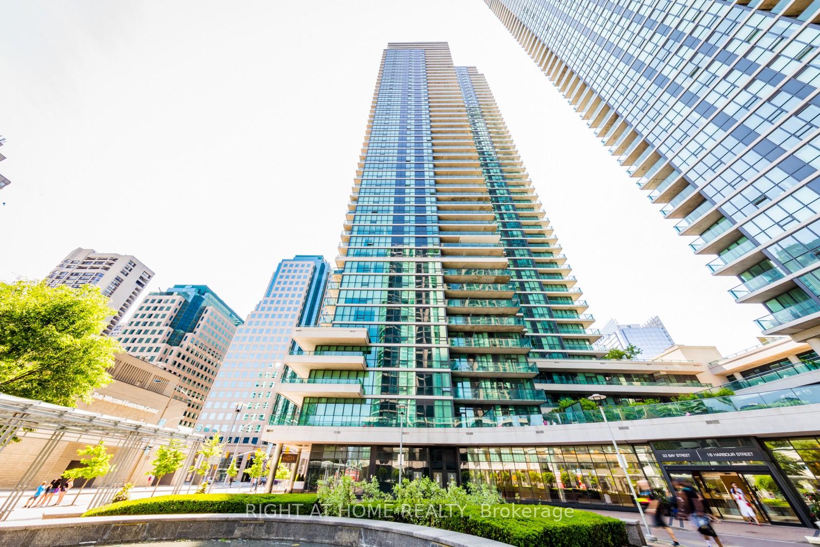 3213 - 33 Bay Street Toronto Ontario Canada Rent residential Marta Oliveira Right at Home Realty, Brokerage*
