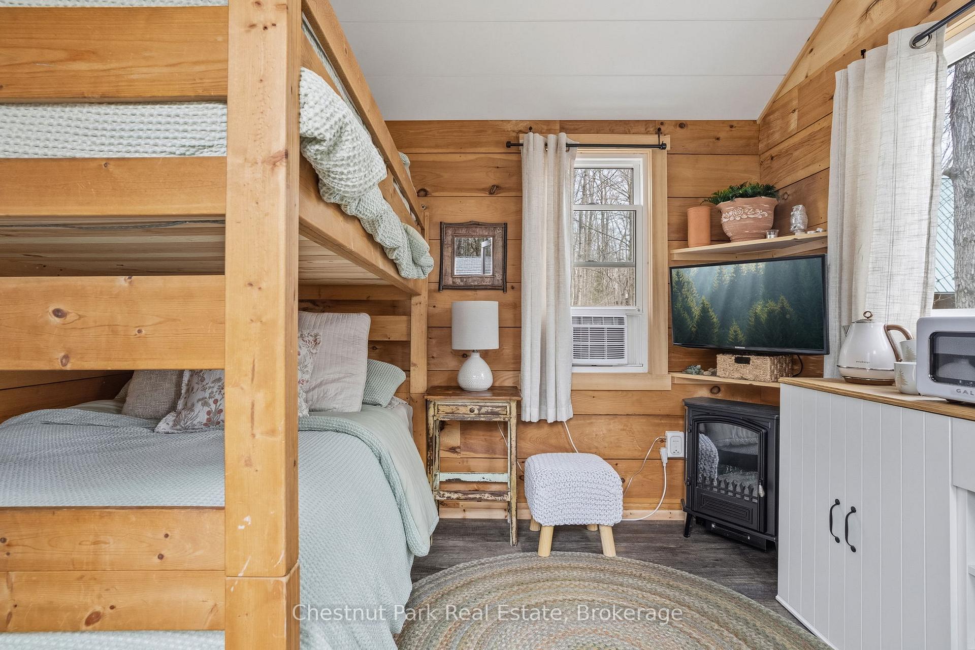 3 Bedroom Single Family Home/House's Image 35