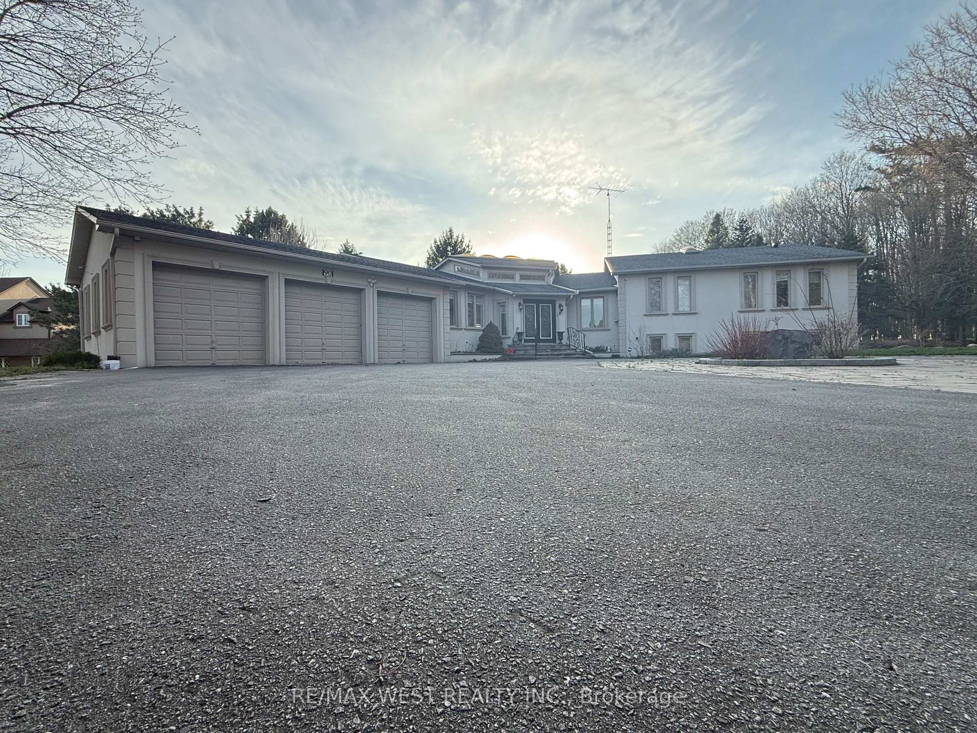 90 Stephanie Boulevard Vaughan Ontario Canada Rent residential Alizeh Shah Aslam RE/MAX West Realty Inc. Brokerage *