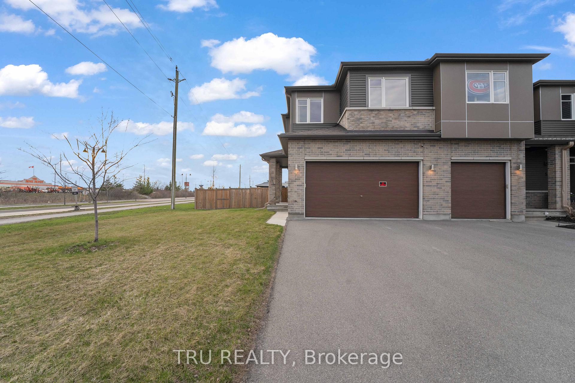 1 Stokes Drive Carleton Place Ontario Canada Sale residential Isam Hashweh TRU REALTY , BROKERAGE*