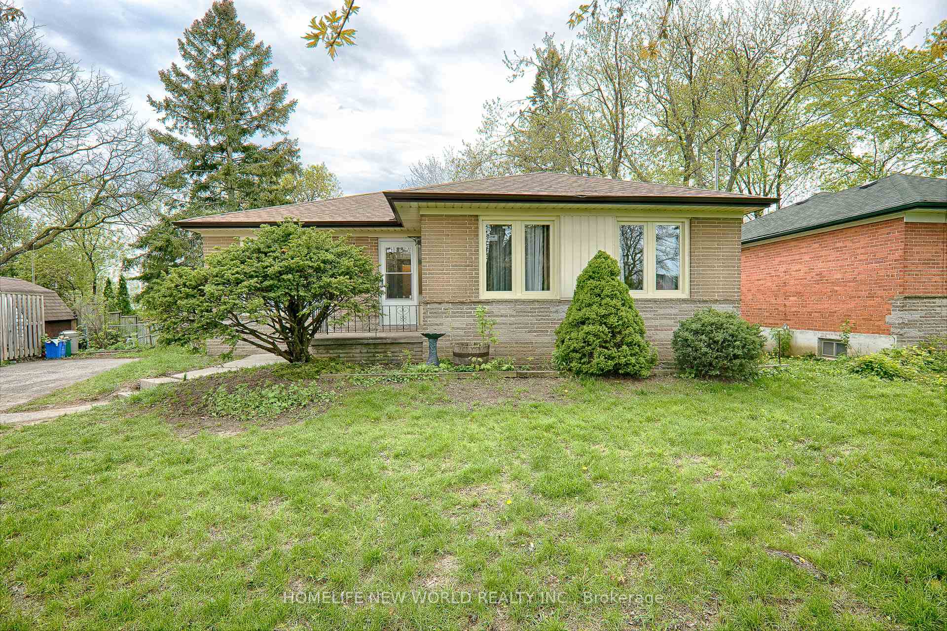 MAIN - 69 ROCKPORT Crescent Richmond Hill Ontario Canada Rent residential Mason Hormati HomeLife New World Realty Inc., Brokerage*